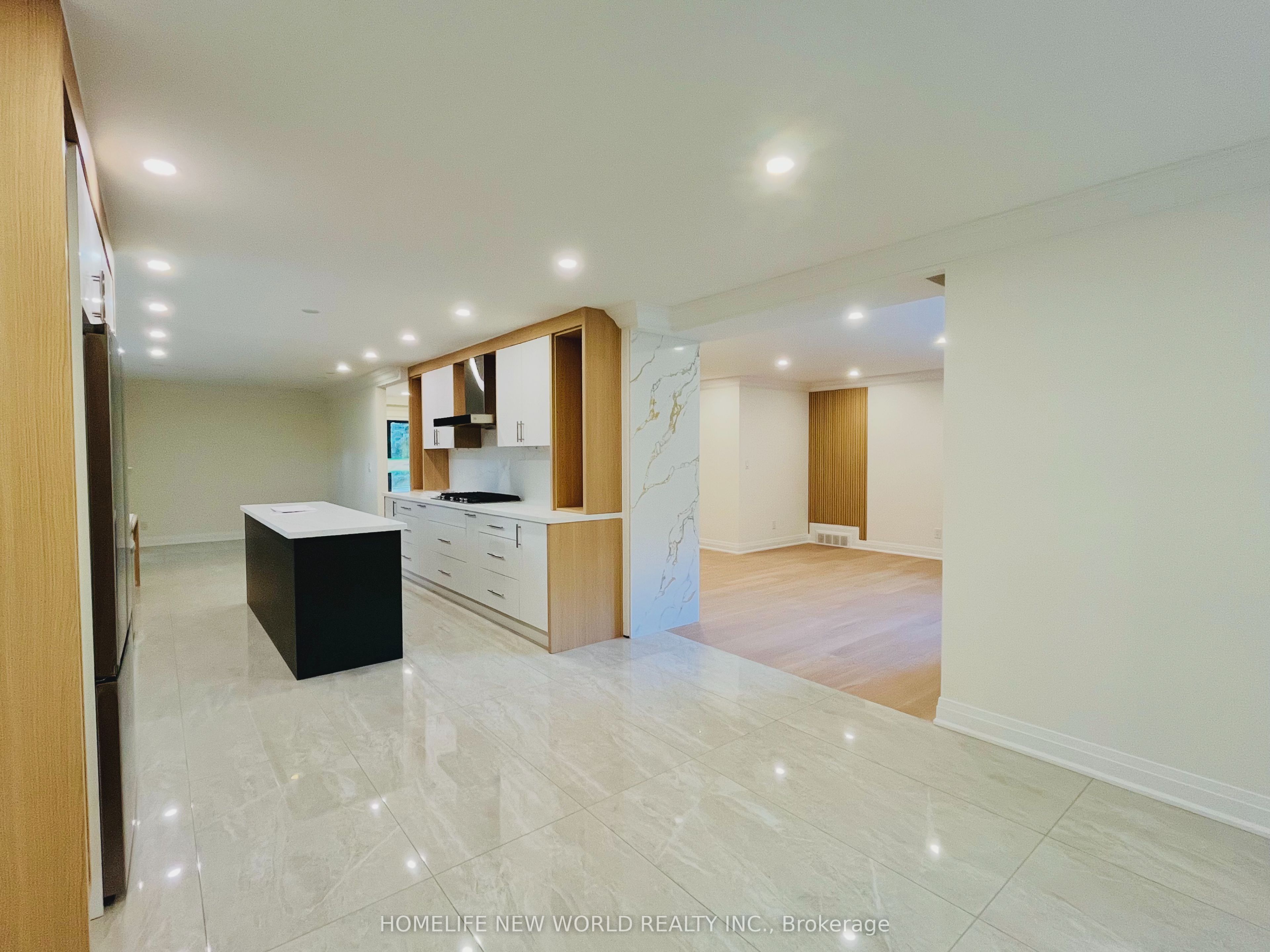 14 Rollscourt Drive Property Photo 10