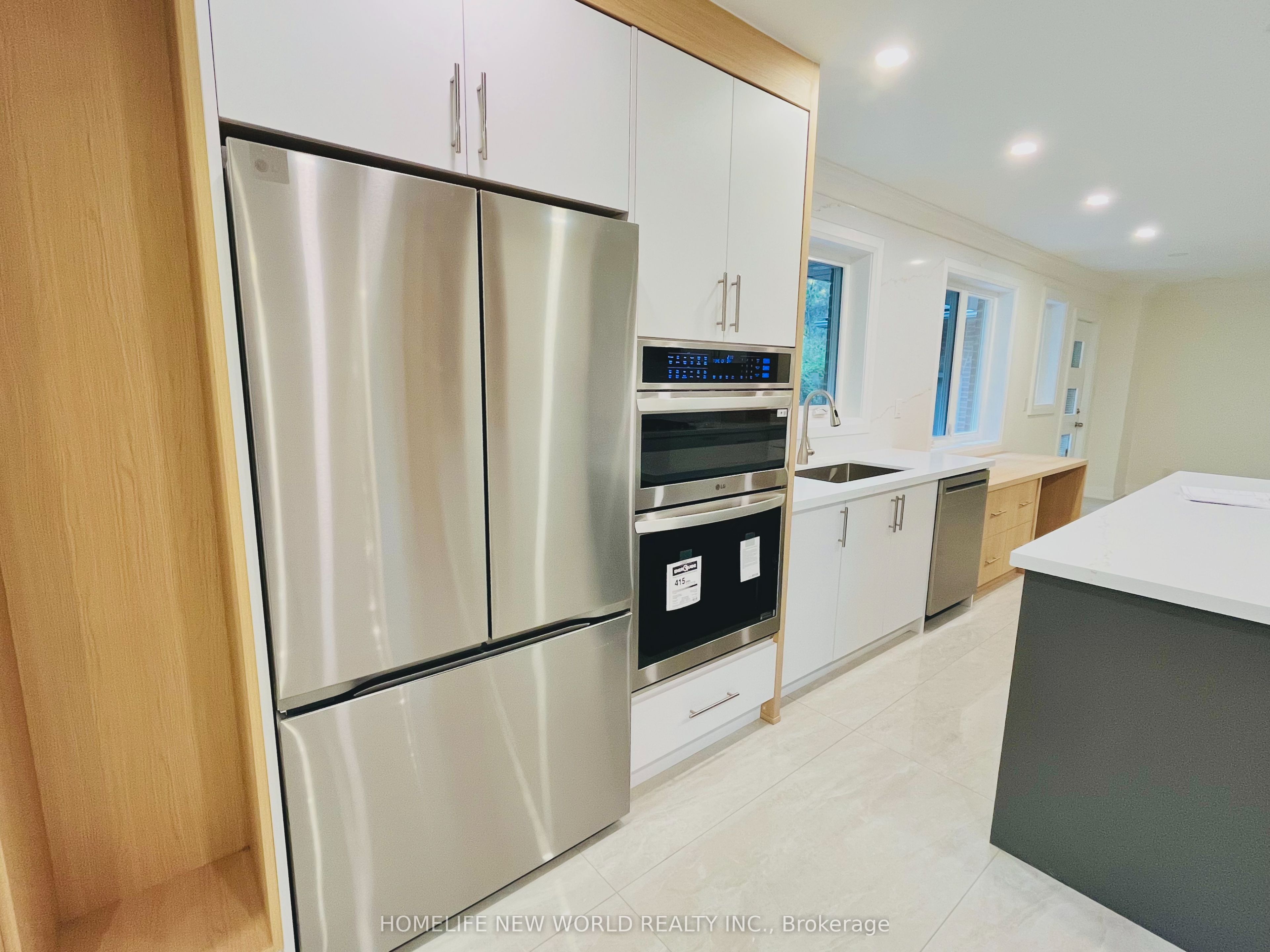 14 Rollscourt Drive Property Photo 11