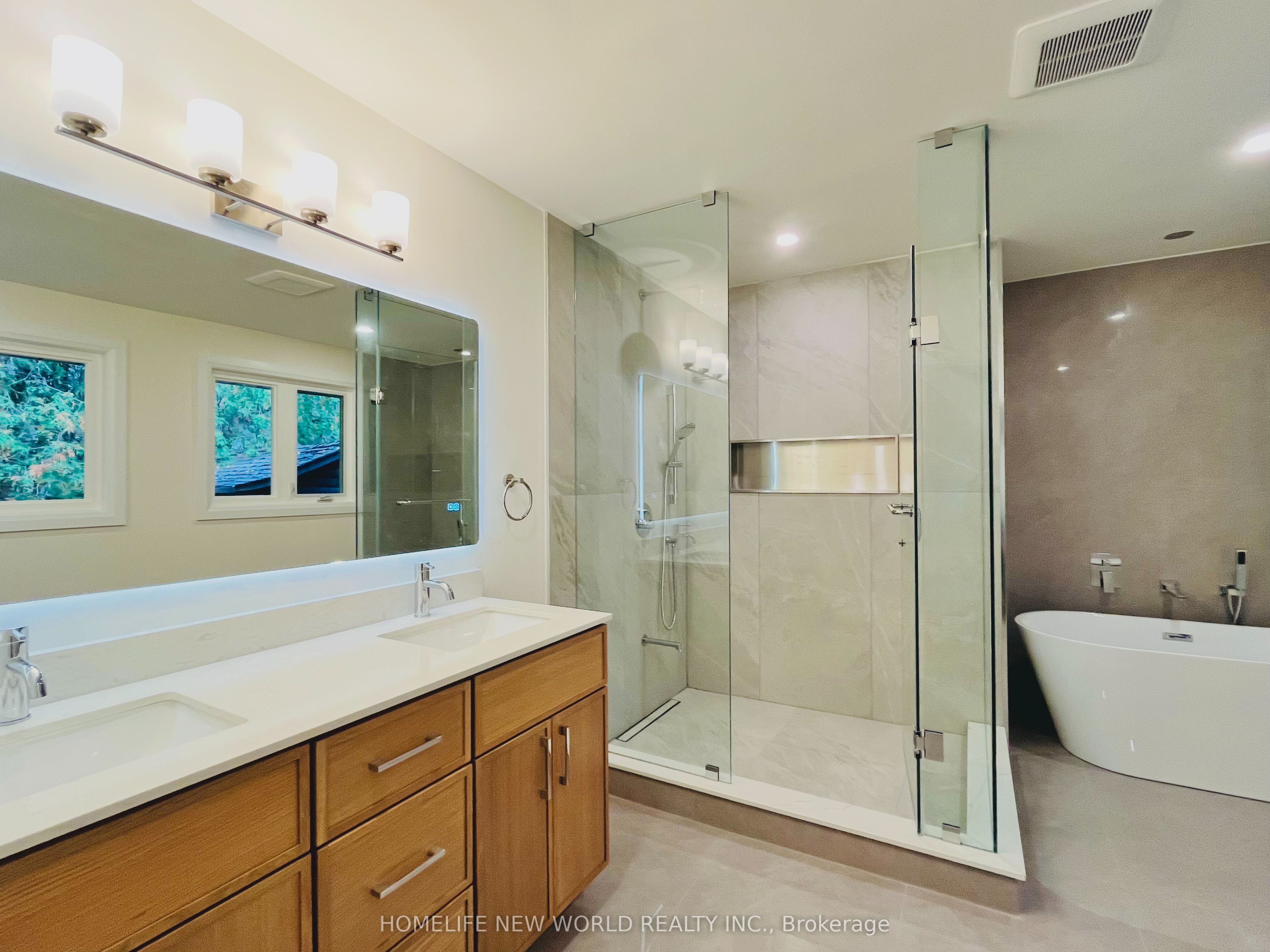 14 Rollscourt Drive Property Photo 27