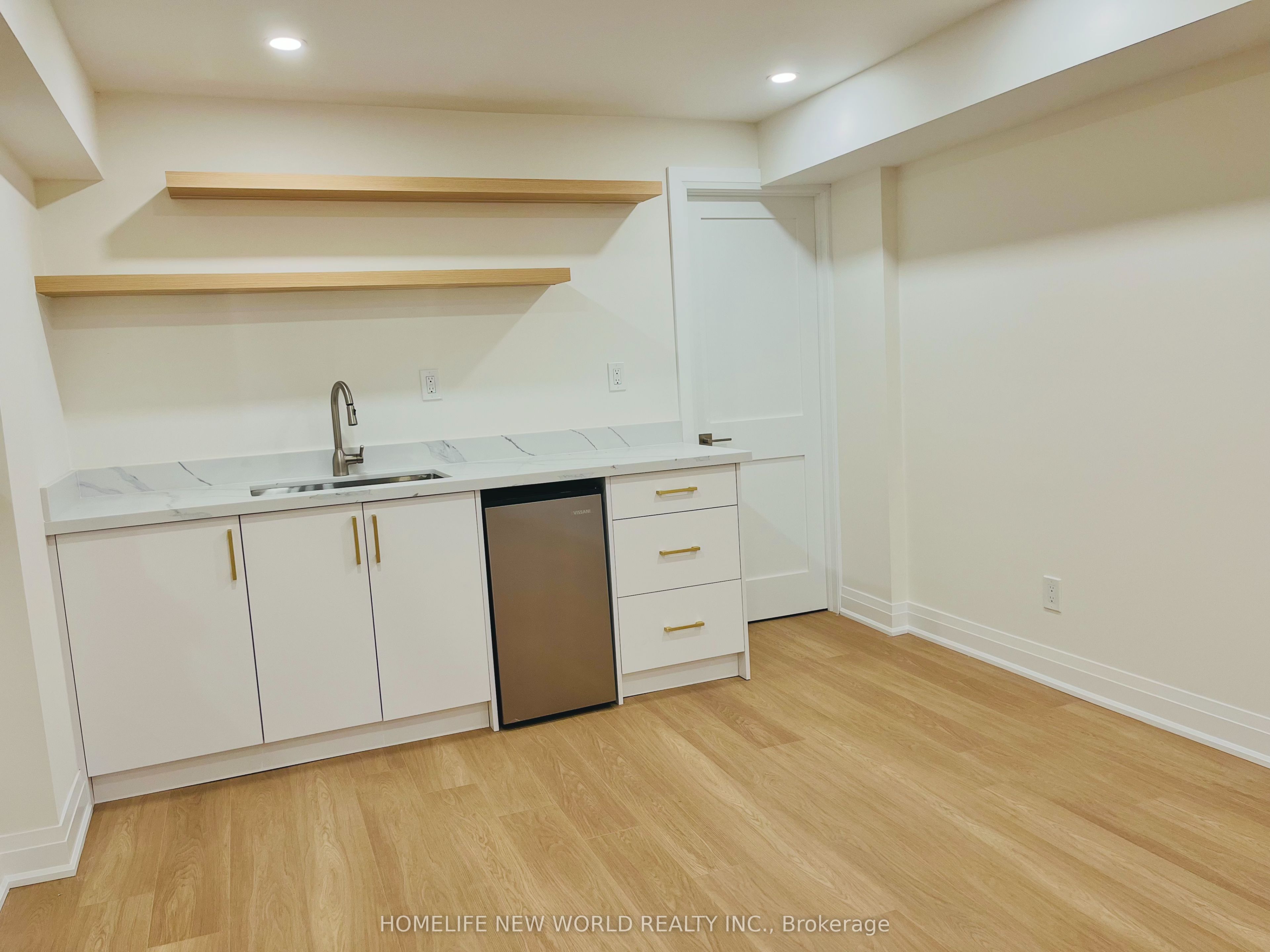 14 Rollscourt Drive Property Photo 34