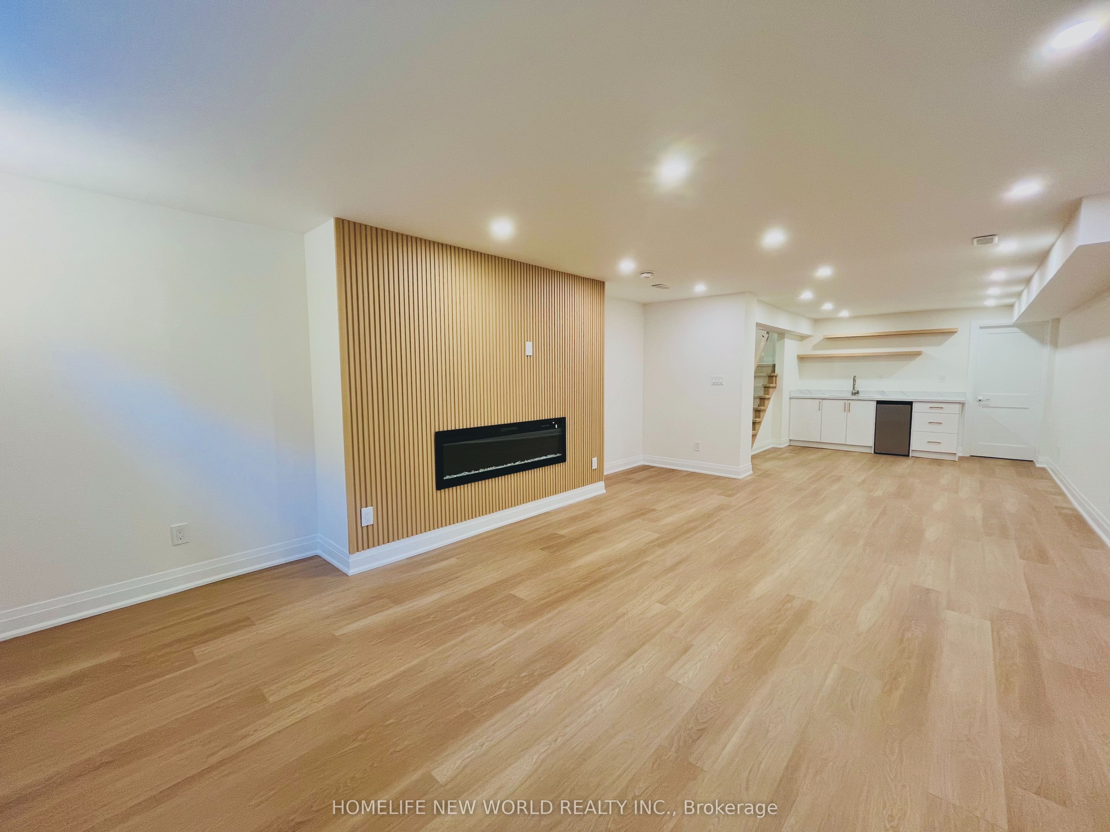 14 Rollscourt Drive Property Photo 36