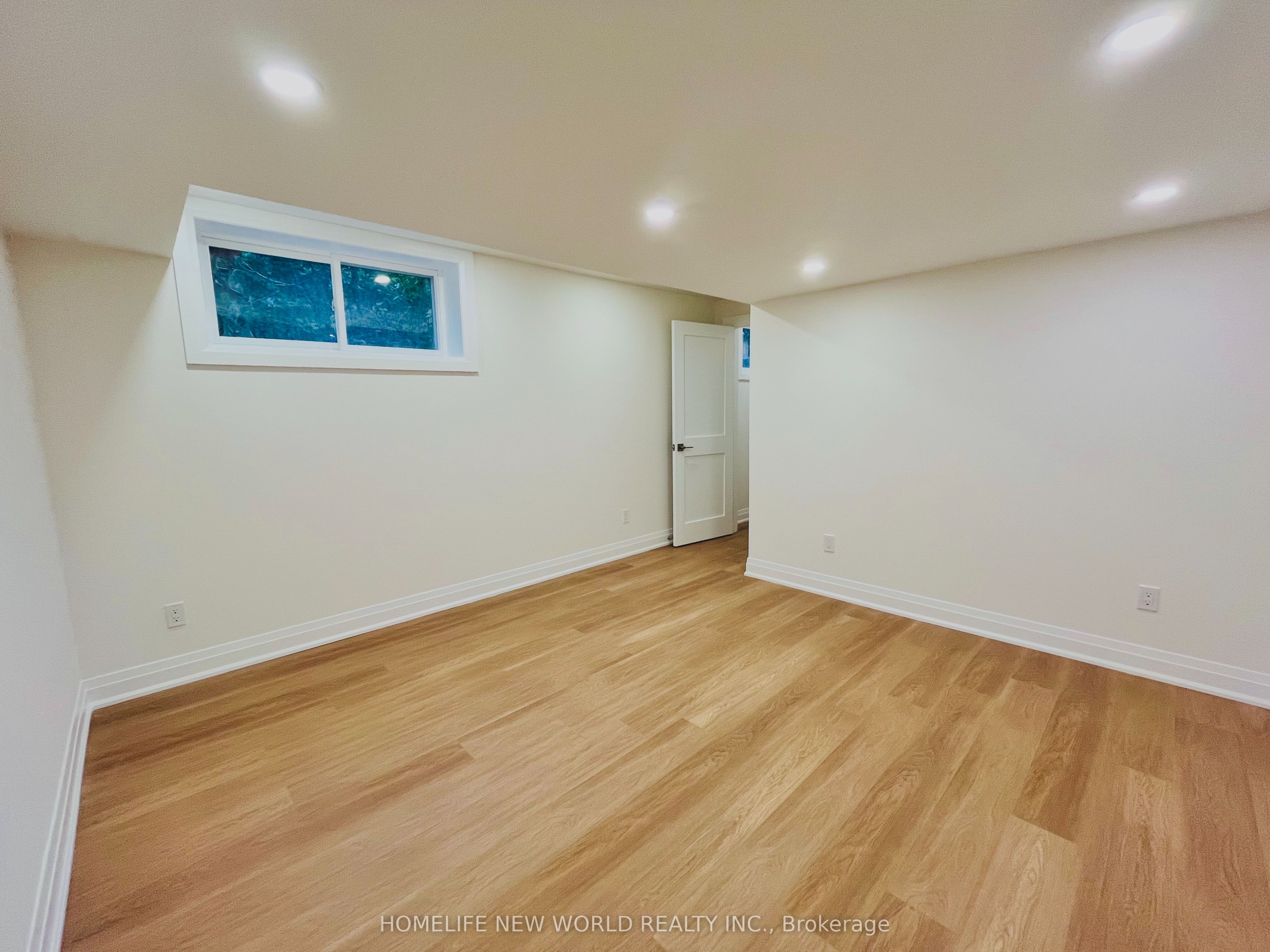 14 Rollscourt Drive Property Photo 38
