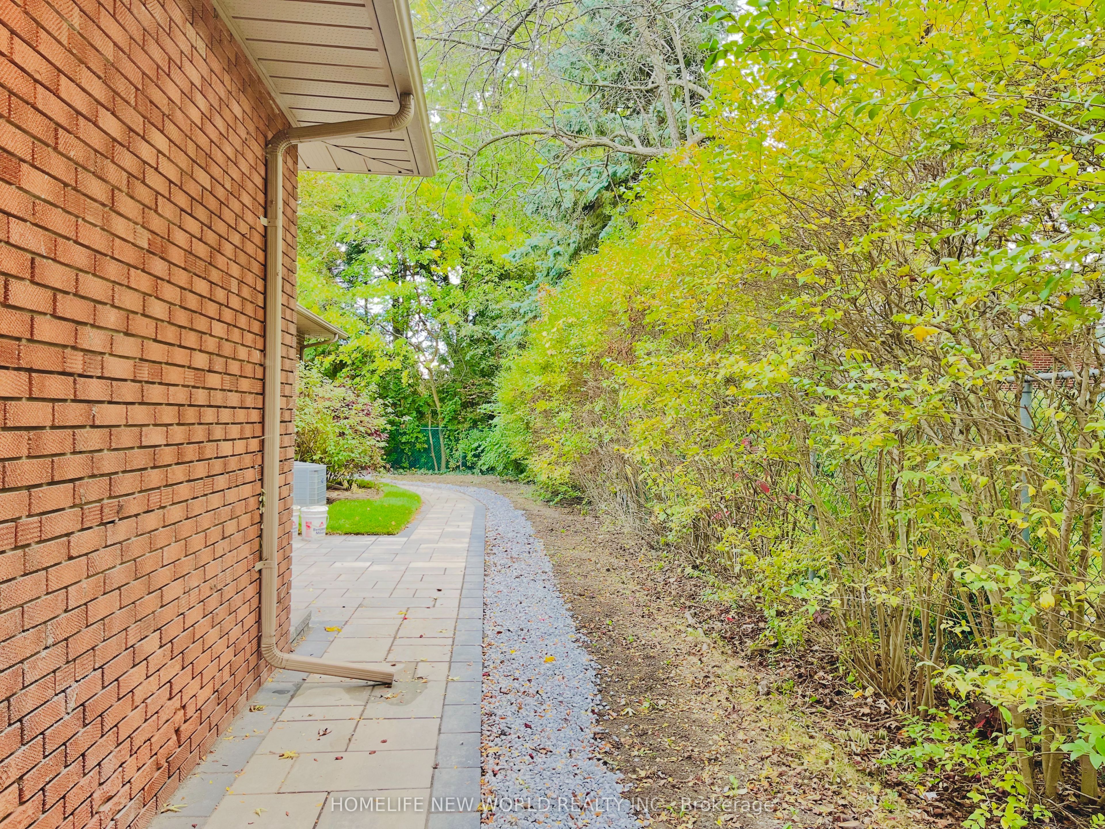 14 Rollscourt Drive Property Photo 41