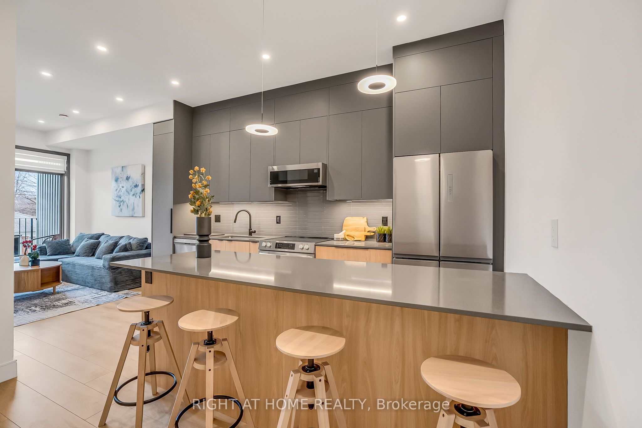 1169 Davenport Road Unit 2 Property Photo 11