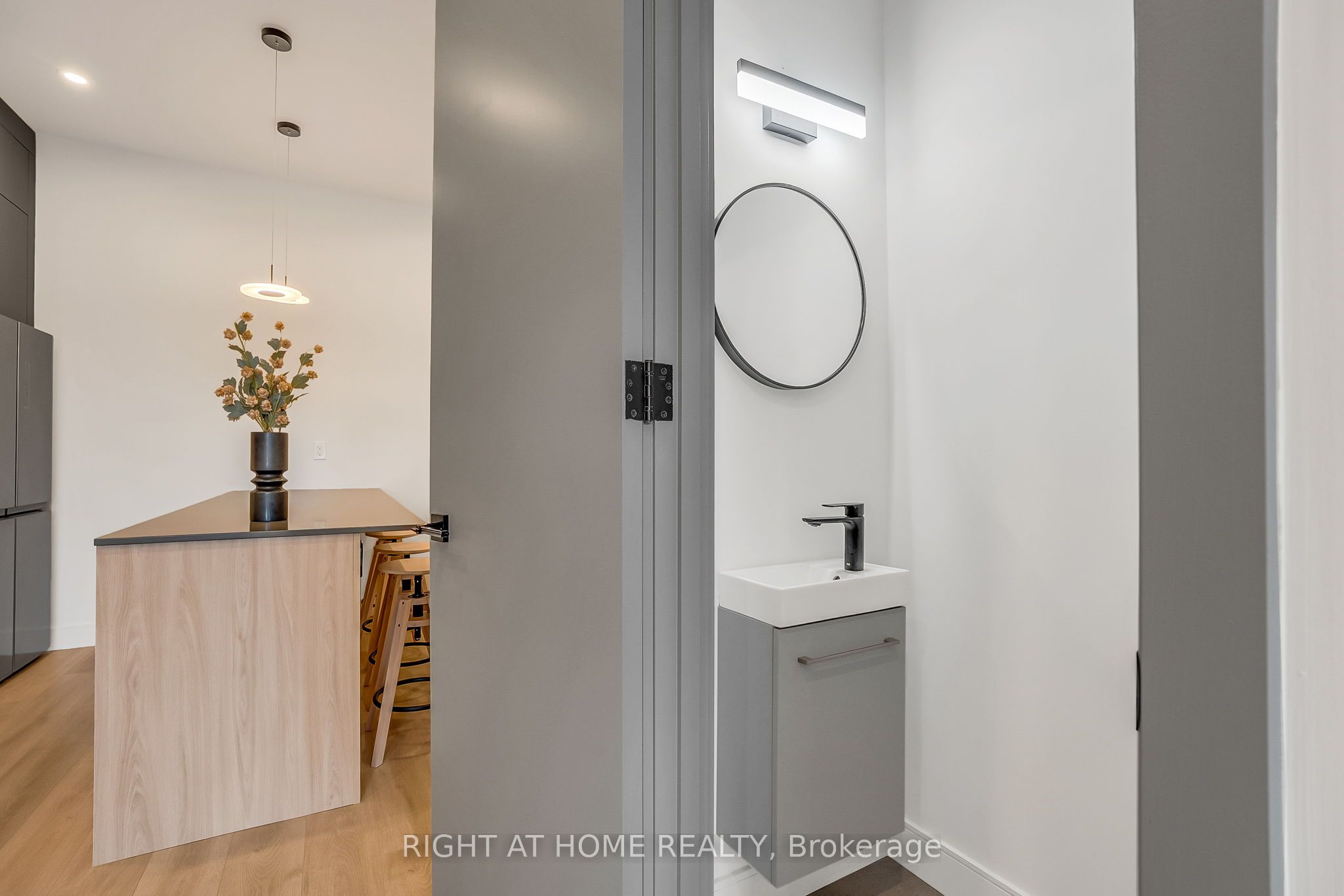 1169 Davenport Road Unit 2 Property Photo 12