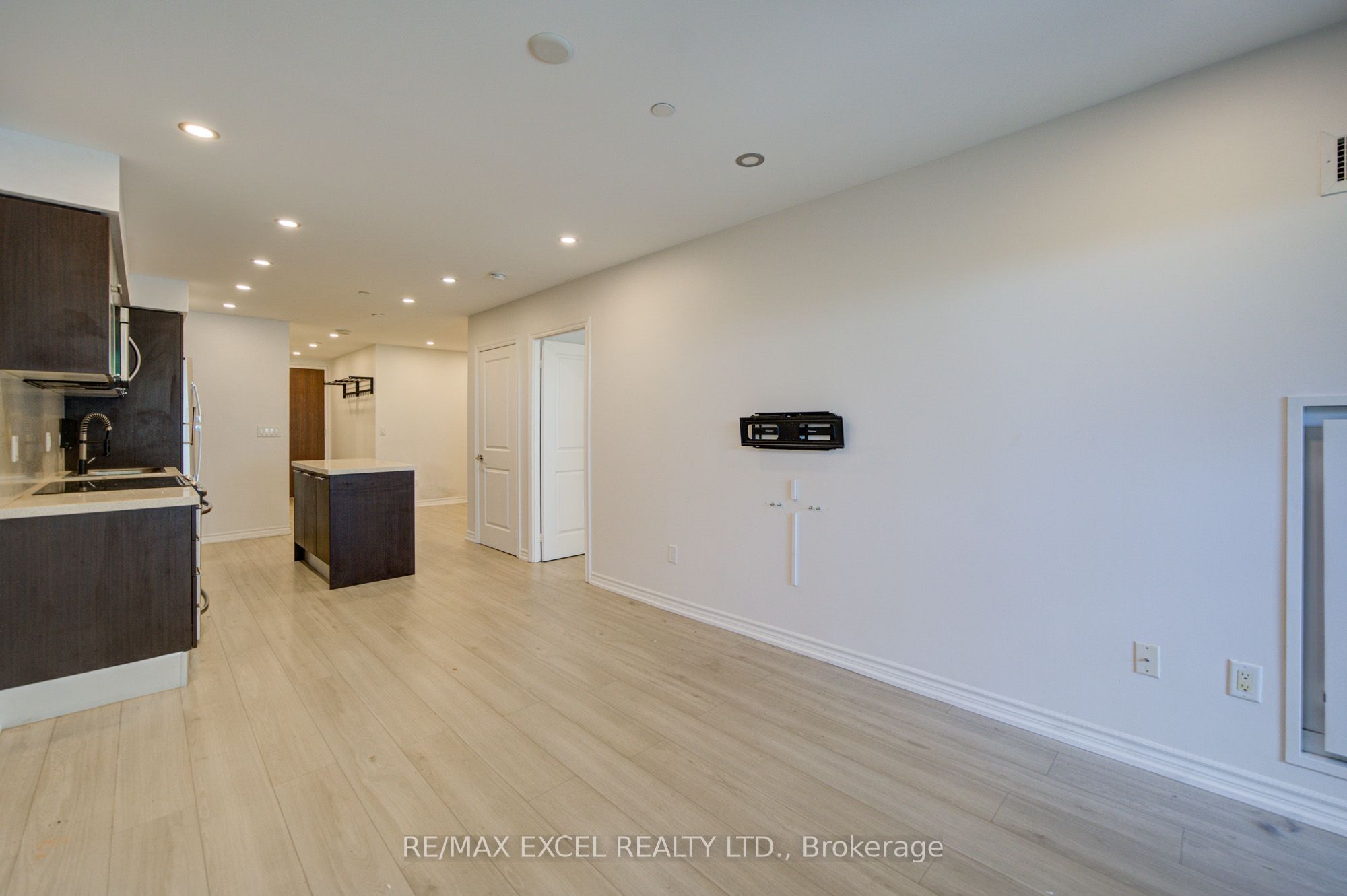 386 Yonge Street 503 Property Photo 30