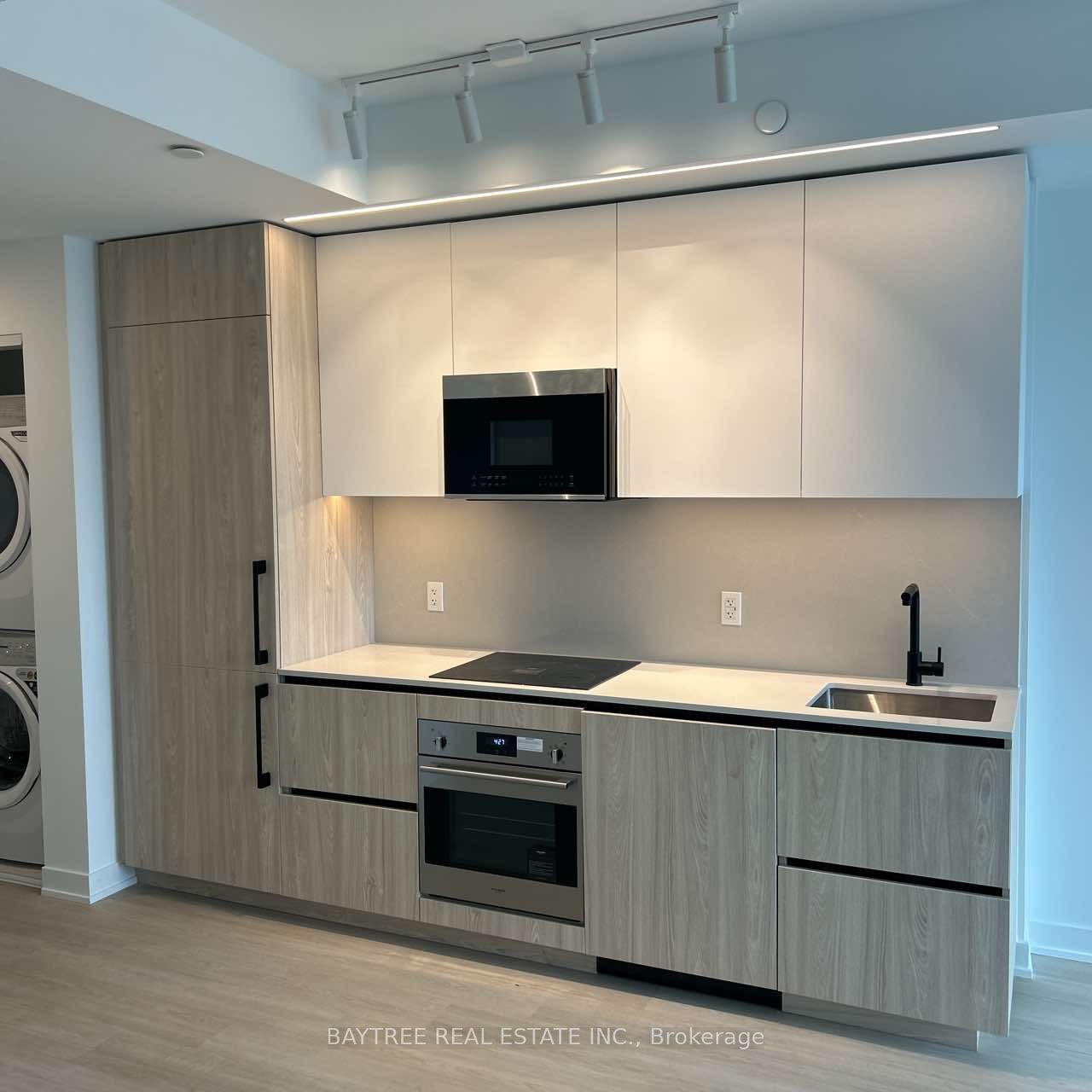 699 Sheppard Avenue E 1015 Property Photo 1