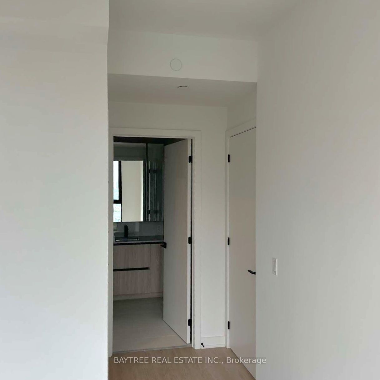 699 Sheppard Avenue E 1015 Property Photo 10
