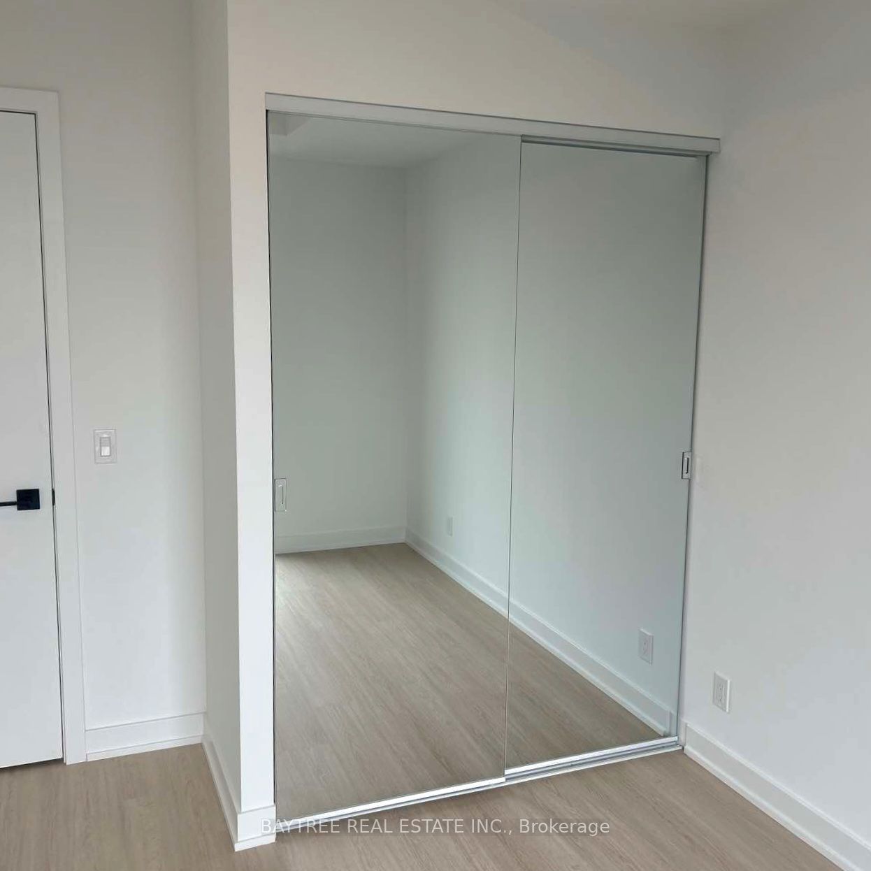 699 Sheppard Avenue E 1015 Property Photo 15