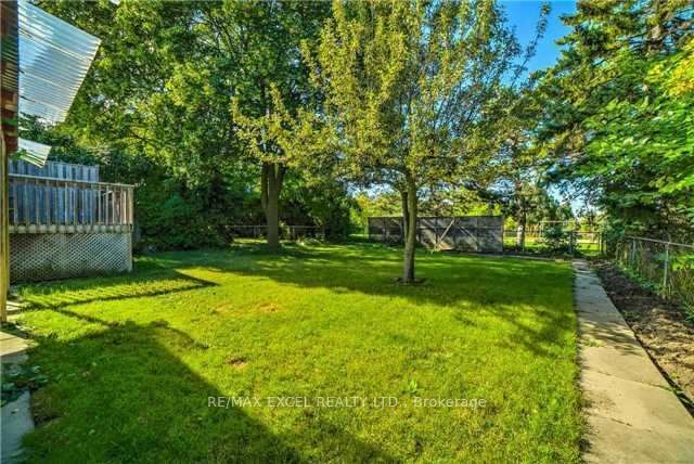 54 Bowerbank Drive Property Photo 4