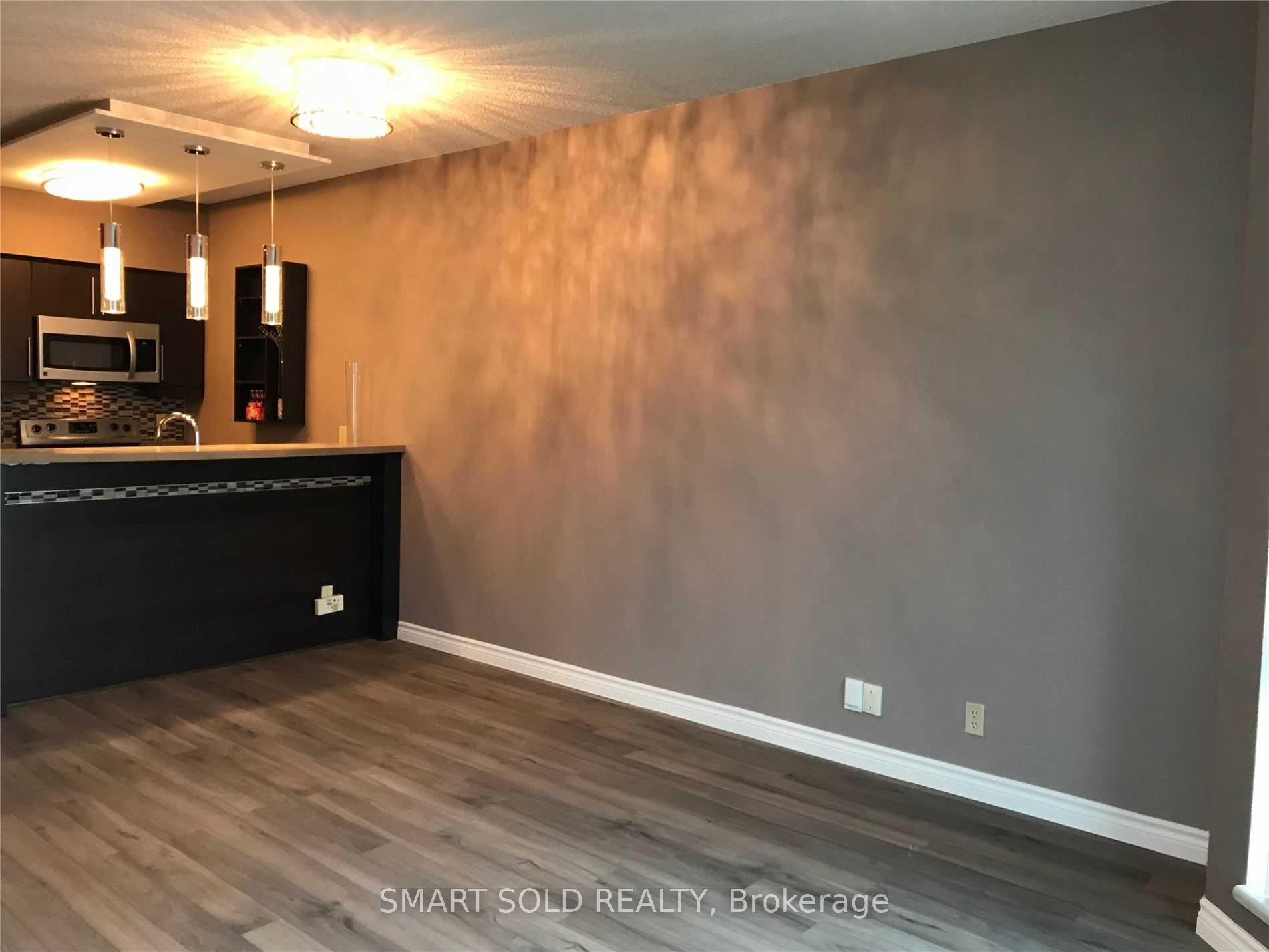 10 Yonge Street 3410 Property Photo 5
