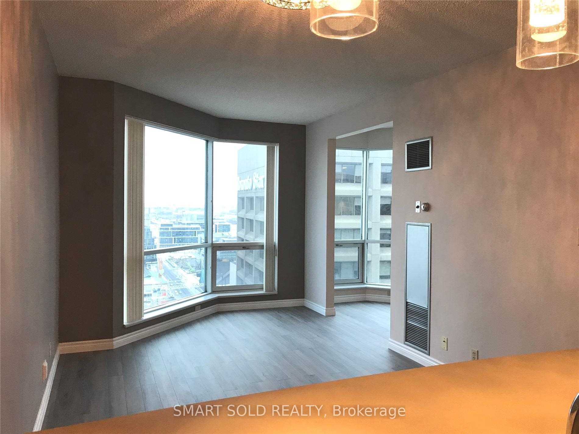 10 Yonge Street 3410 Property Photo 7