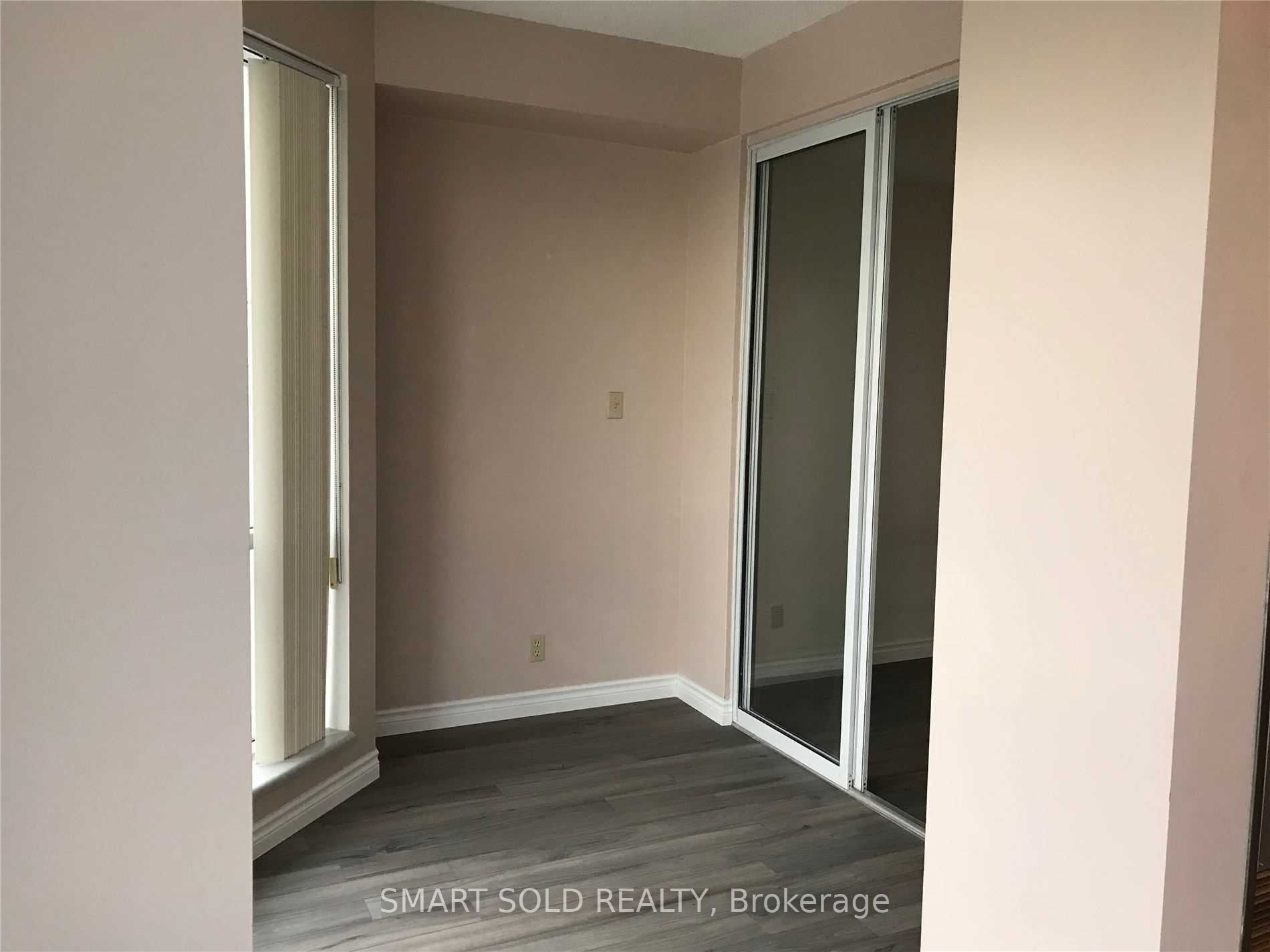 10 Yonge Street 3410 Property Photo 13