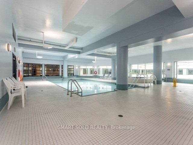 10 Yonge Street 3410 Property Photo 16
