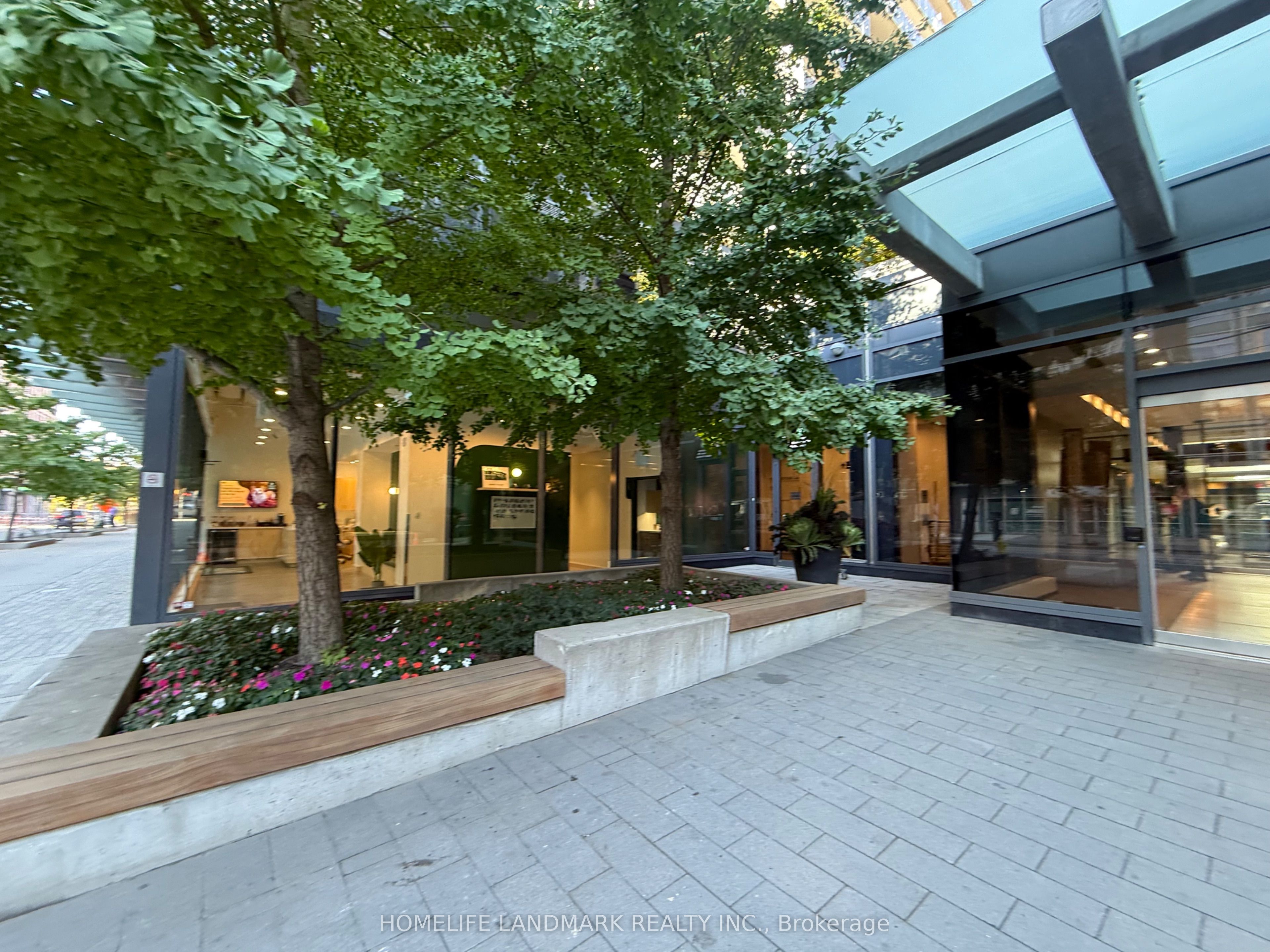 1030 King Street W 228 Property Photo 16