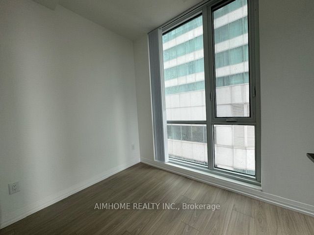 8 Widmer Street 1212 Property Photo 11