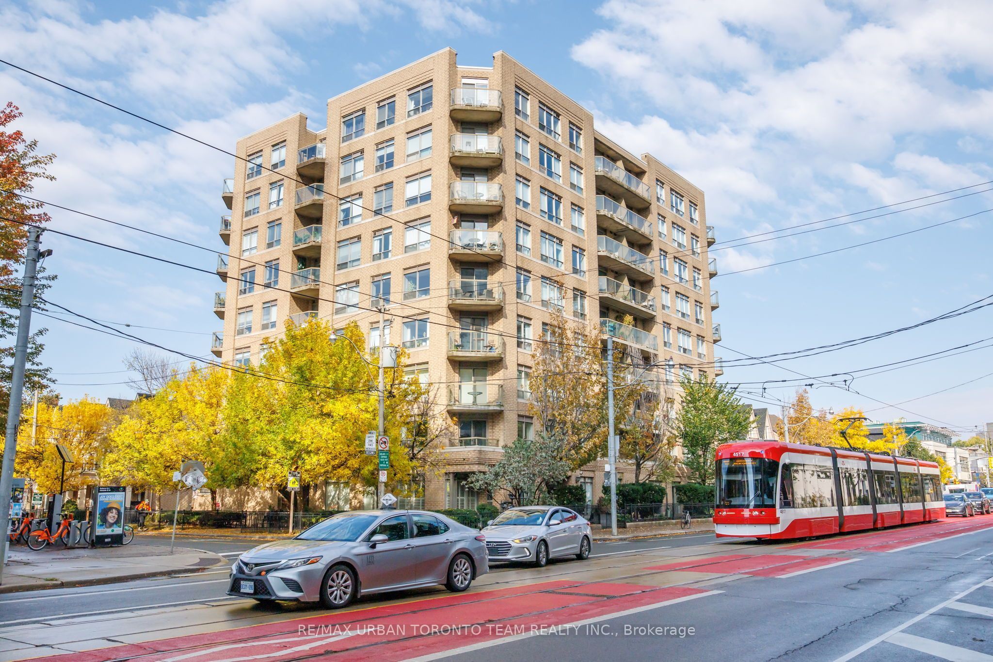140 Bathurst Street #505 Property Photo 6