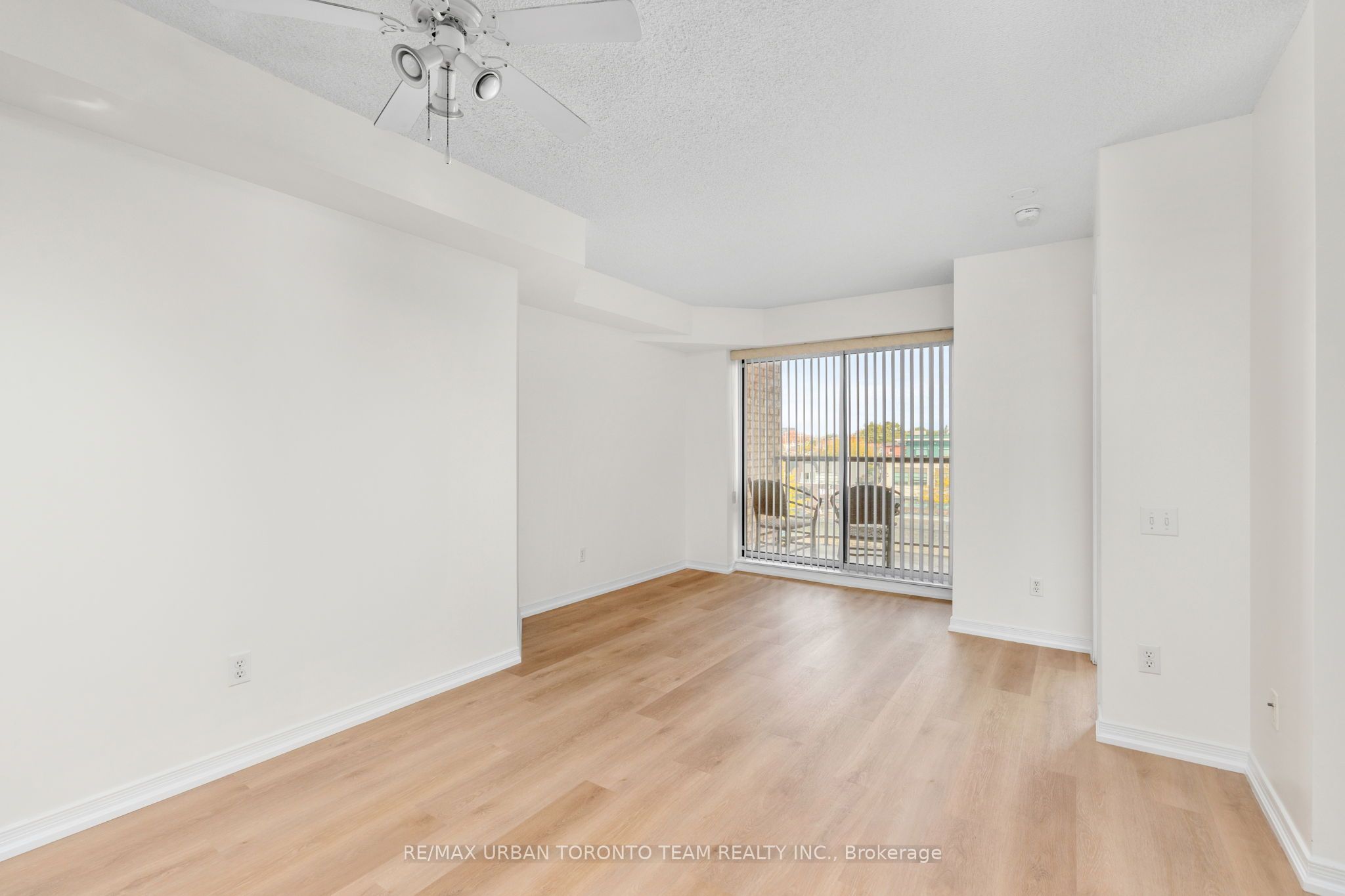 140 Bathurst Street #505 Property Photo 13