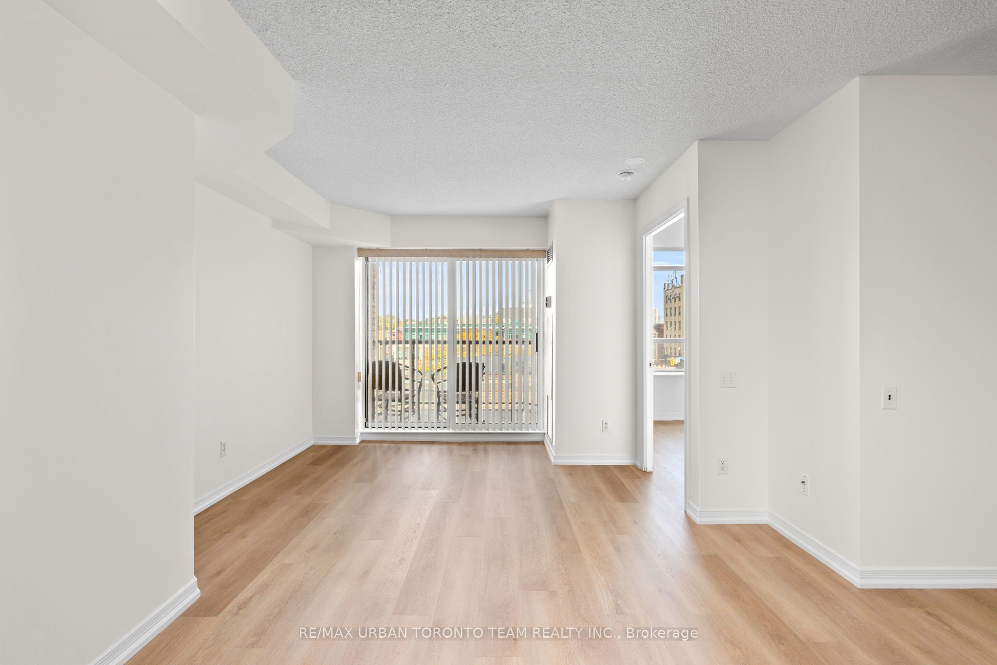 140 Bathurst Street #505 Property Photo 14