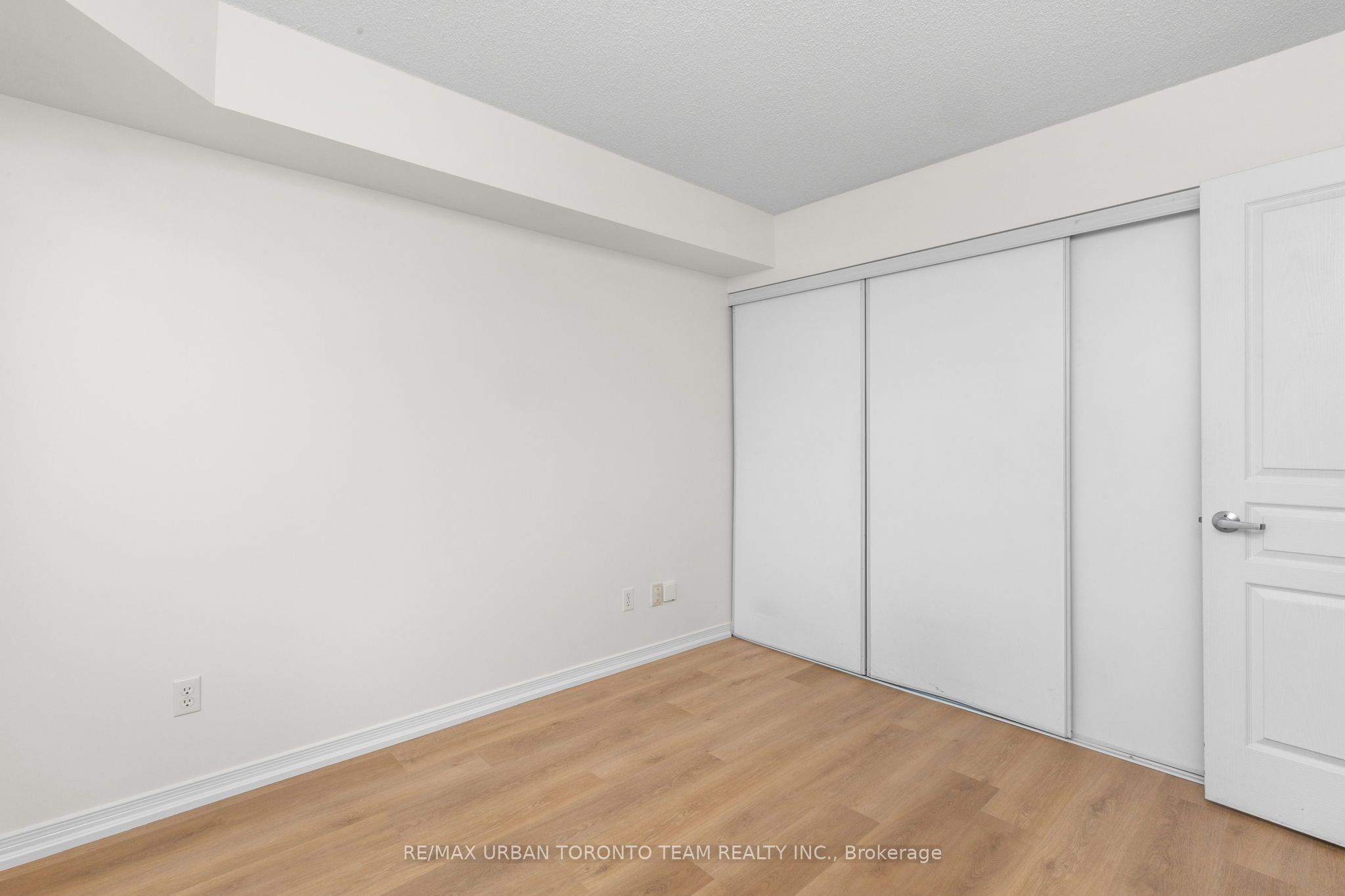 140 Bathurst Street #505 Property Photo 19
