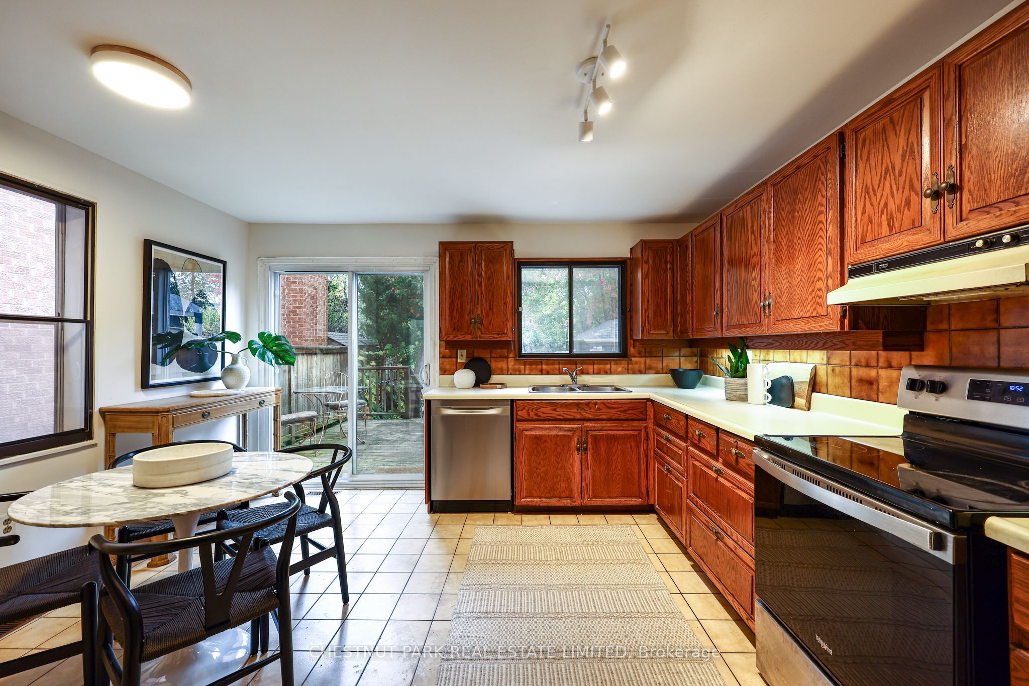 714 Merton Street Property Photo 15