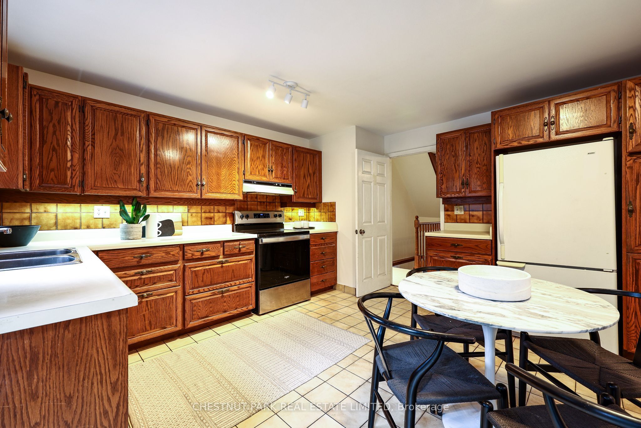 714 Merton Street Property Photo 17