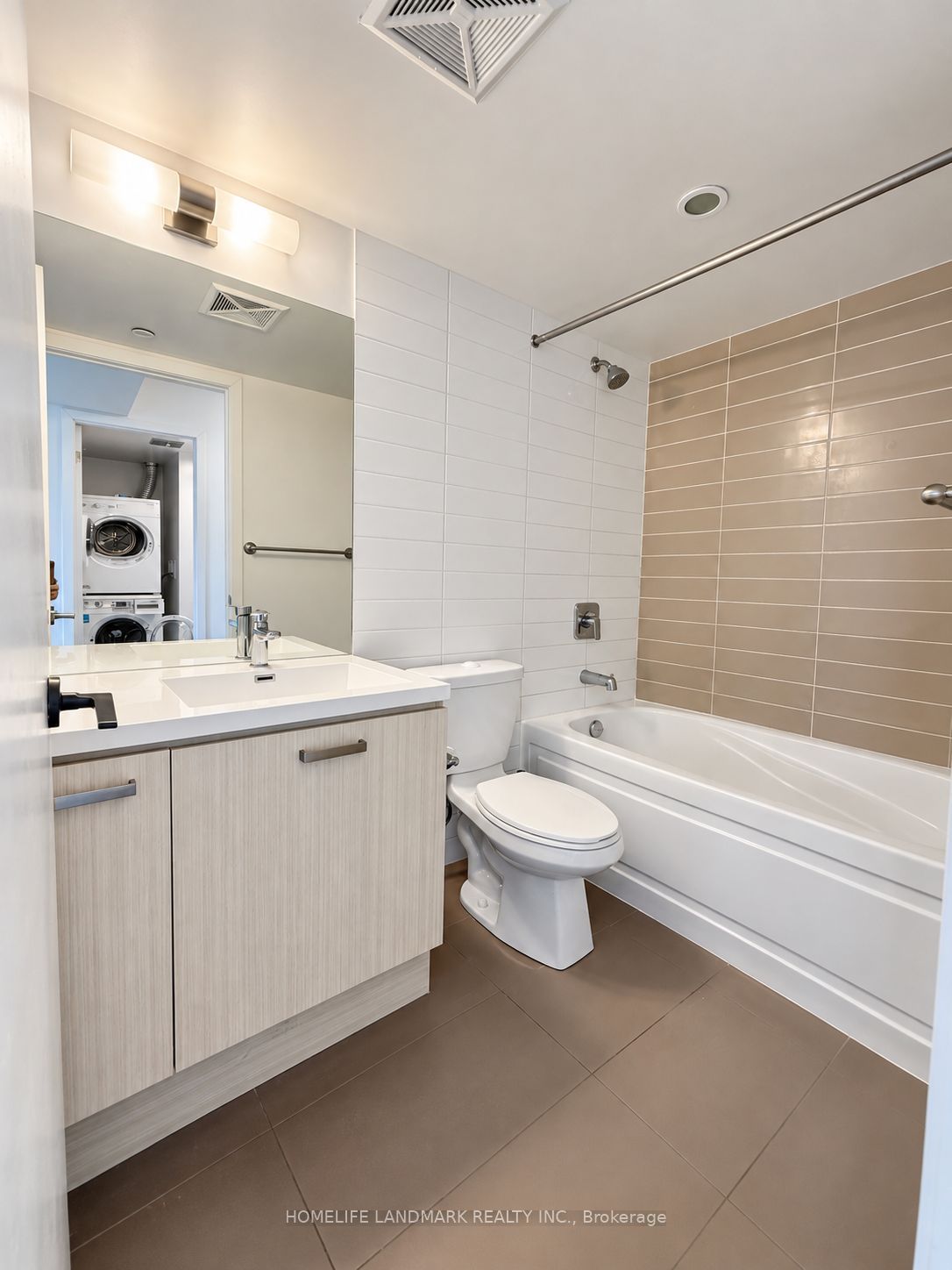 125 Redpath Avenue 1711 Property Photo 8