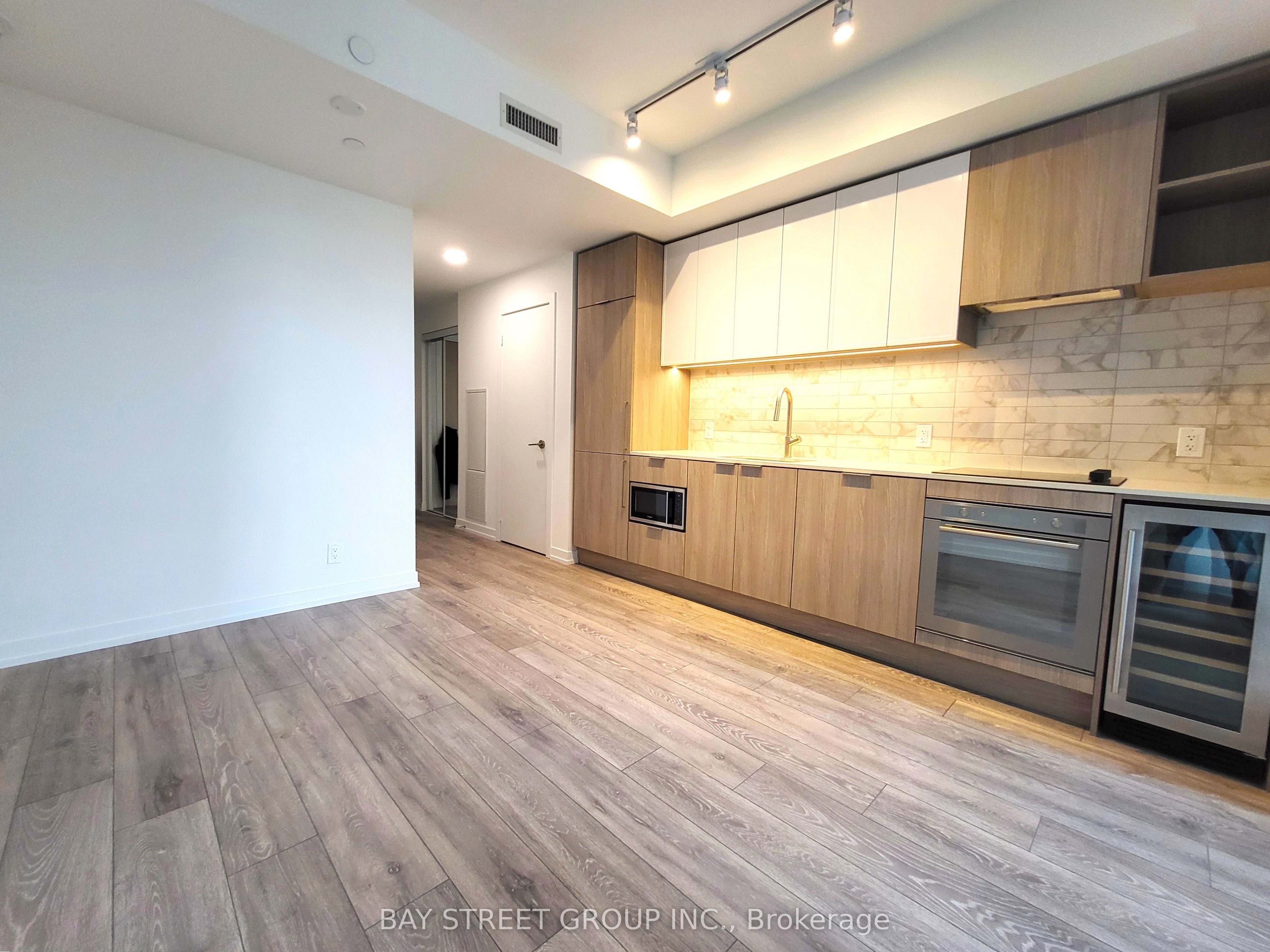 2020 Bathurst Street 1222 Property Photo 12