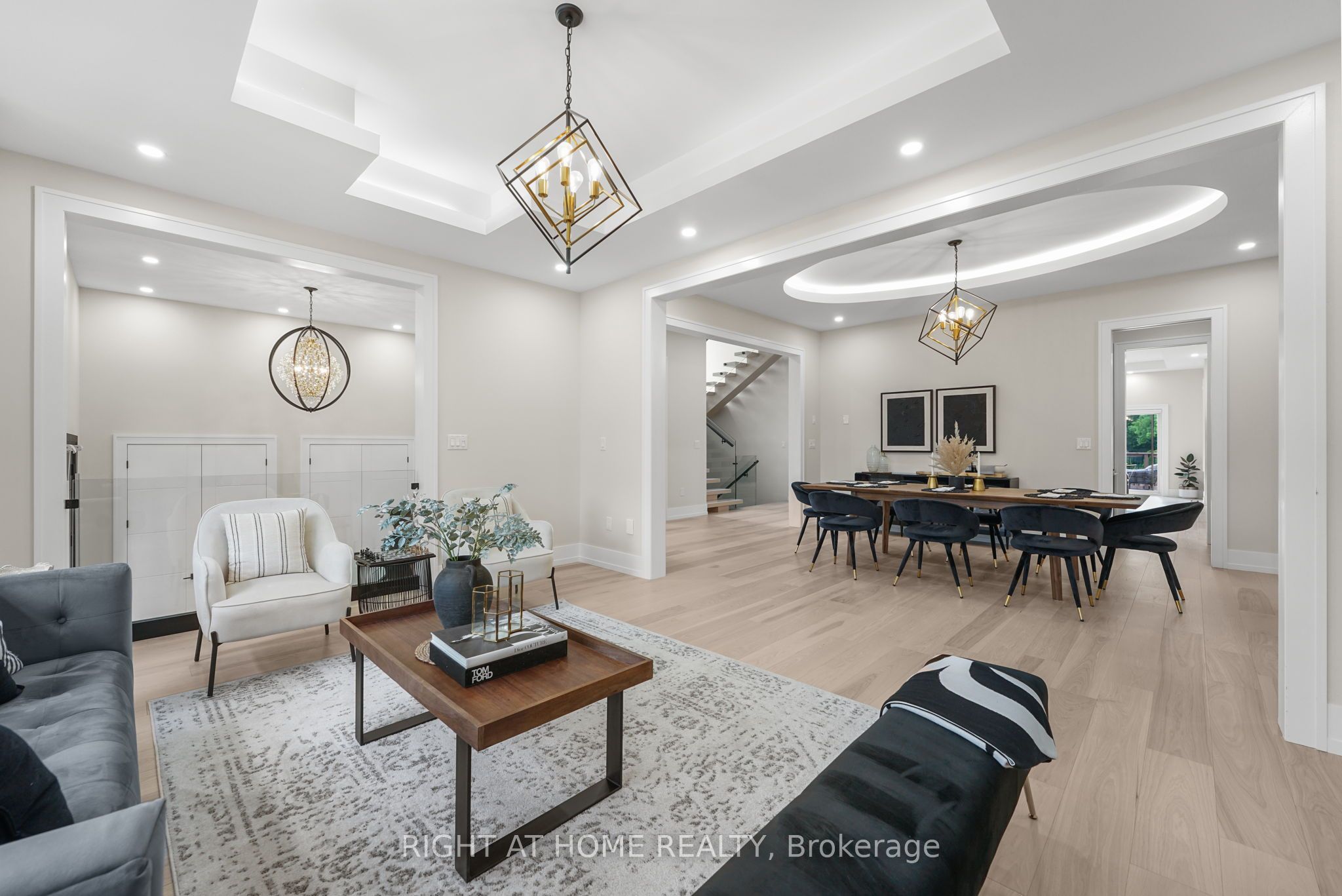 262 Senlac Road Property Photo 10