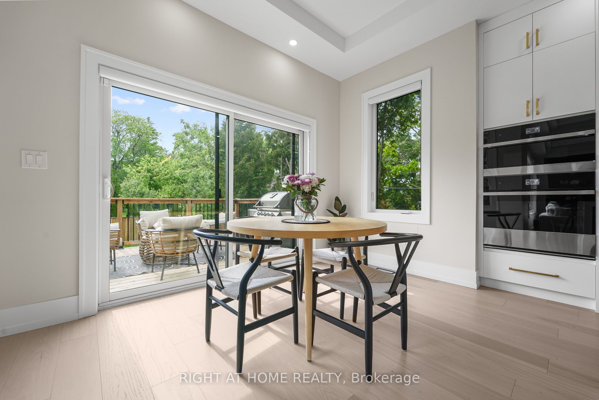 262 Senlac Road Property Photo 14
