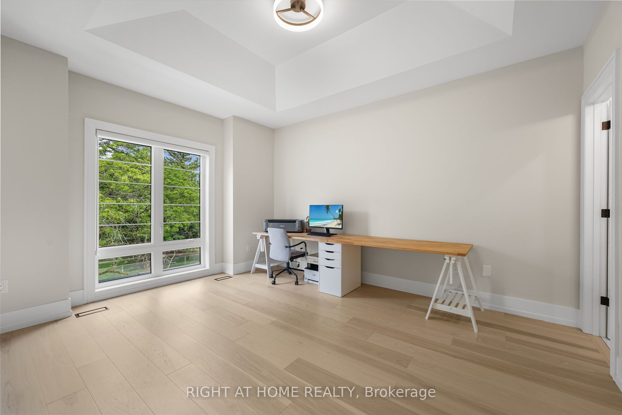 262 Senlac Road Property Photo 18