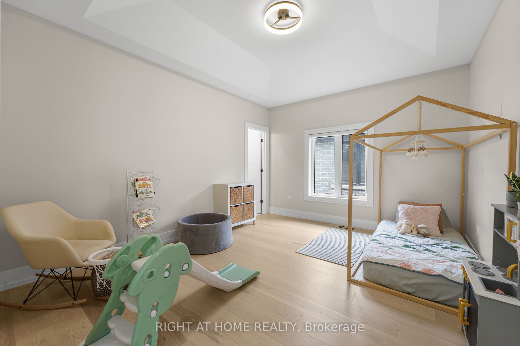 262 Senlac Road Property Photo 19