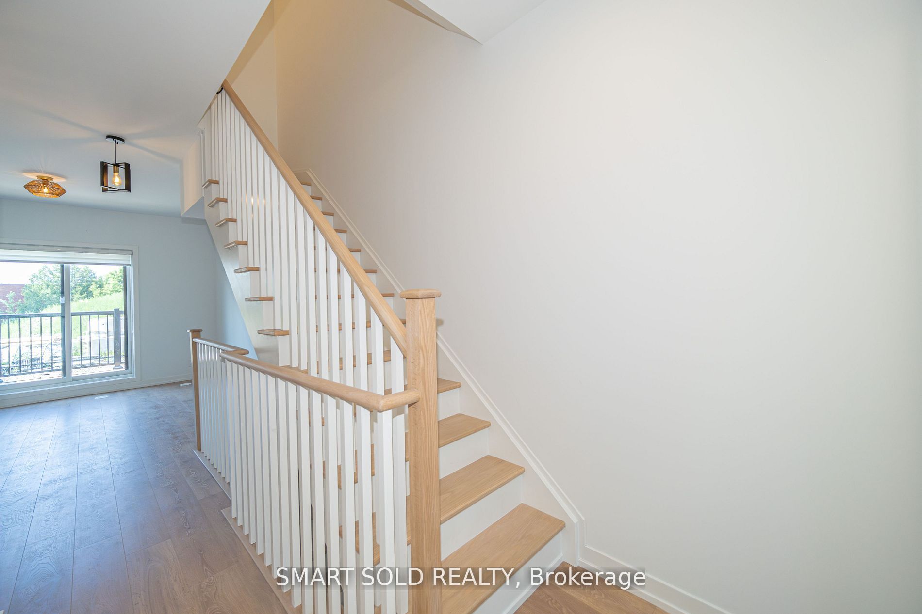 29 Spruce Pines Crescent Property Photo 24