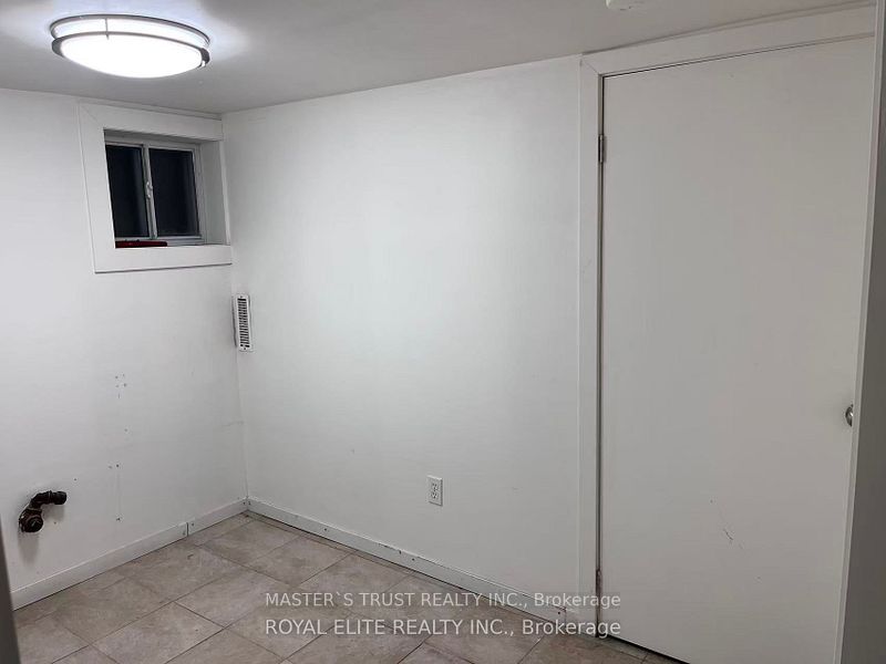 89 Finch Ave East Avenue Property Photo 15