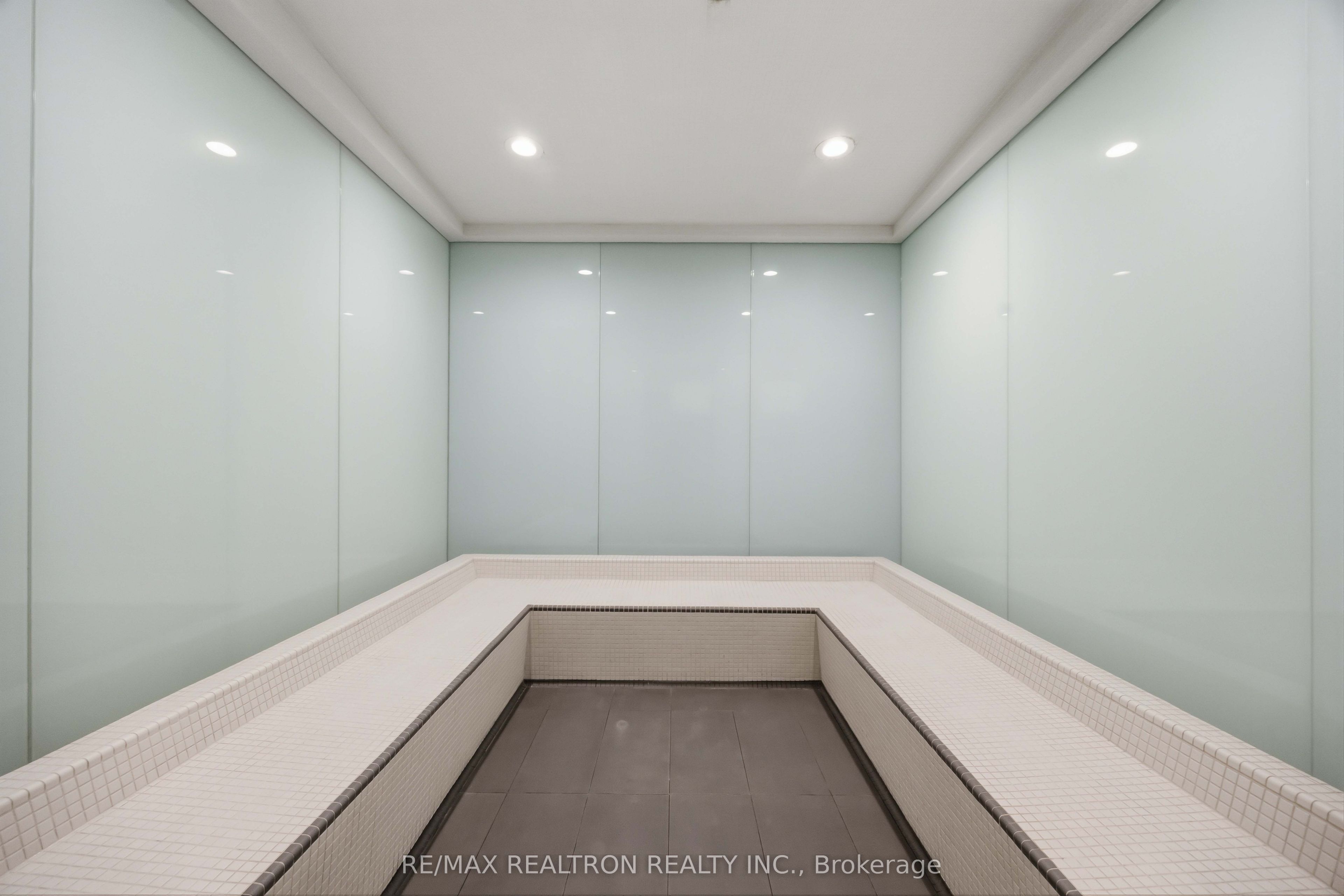 15 Grenville Street 4102 Property Photo 29