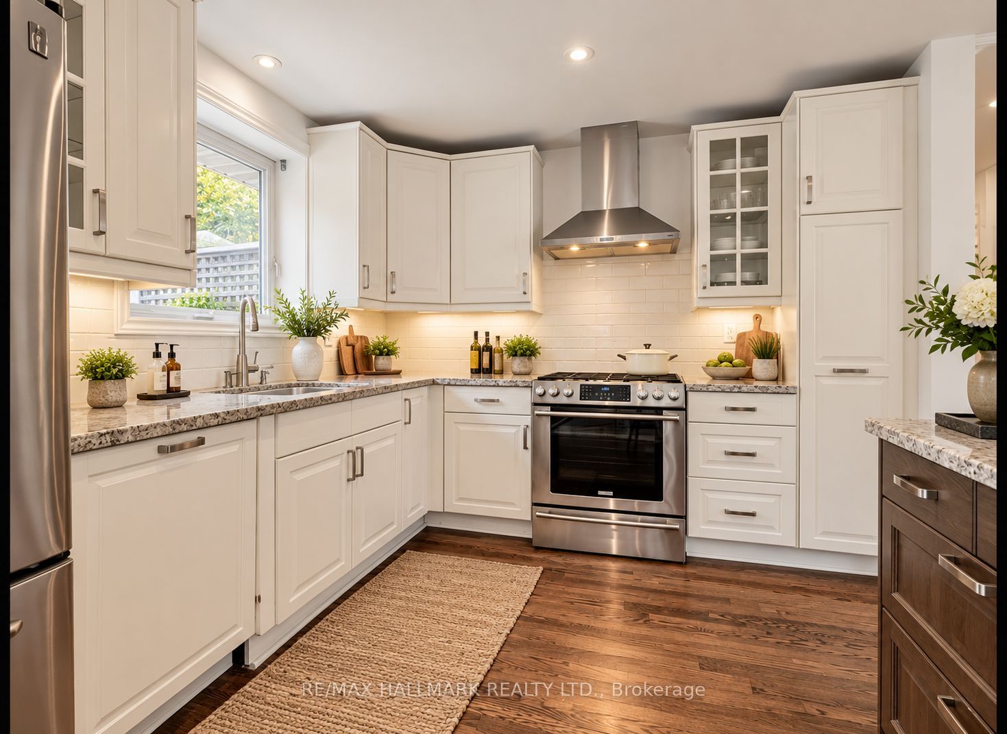 19 Brookwood Court Property Photo 4