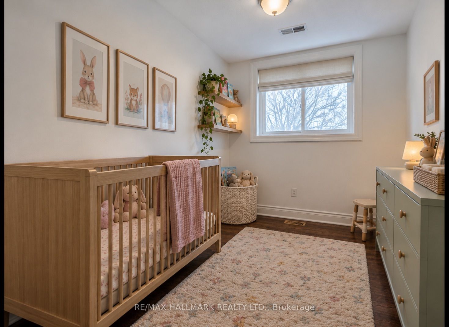 19 Brookwood Court Property Photo 9