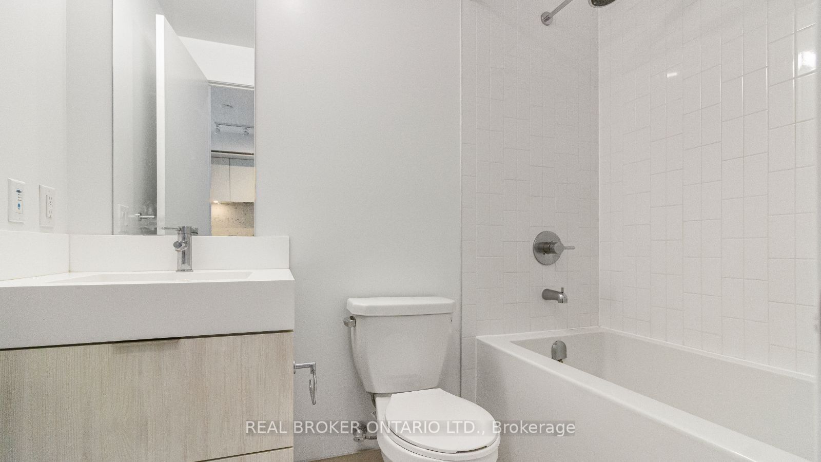 130 River Street 2409 Property Photo 11