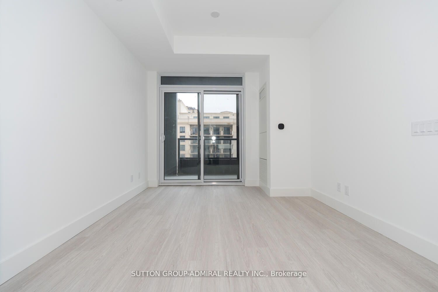 6 Greenbriar Road 526 Property Photo 3