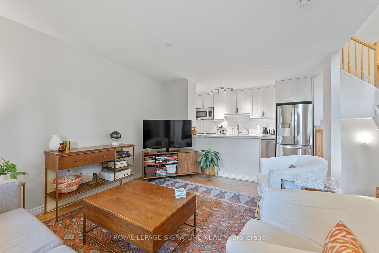 359 Albany Avenue 2 Property Photo 6