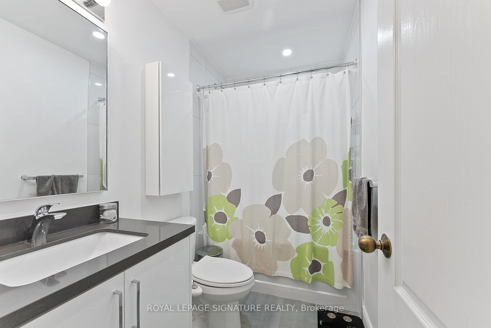 359 Albany Avenue 2 Property Photo 36