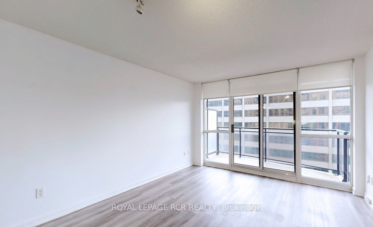 33 Sheppard Avenue 901 Property Photo 5