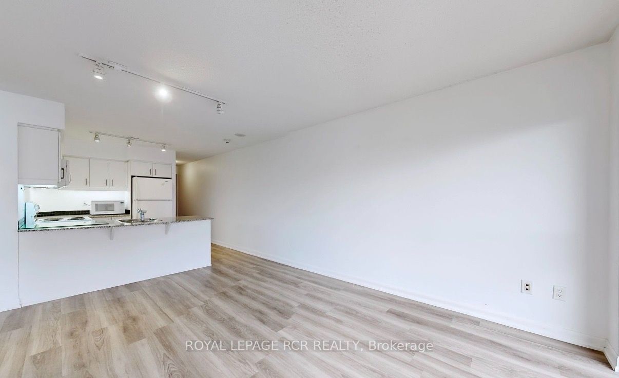 33 Sheppard Avenue 901 Property Photo 6