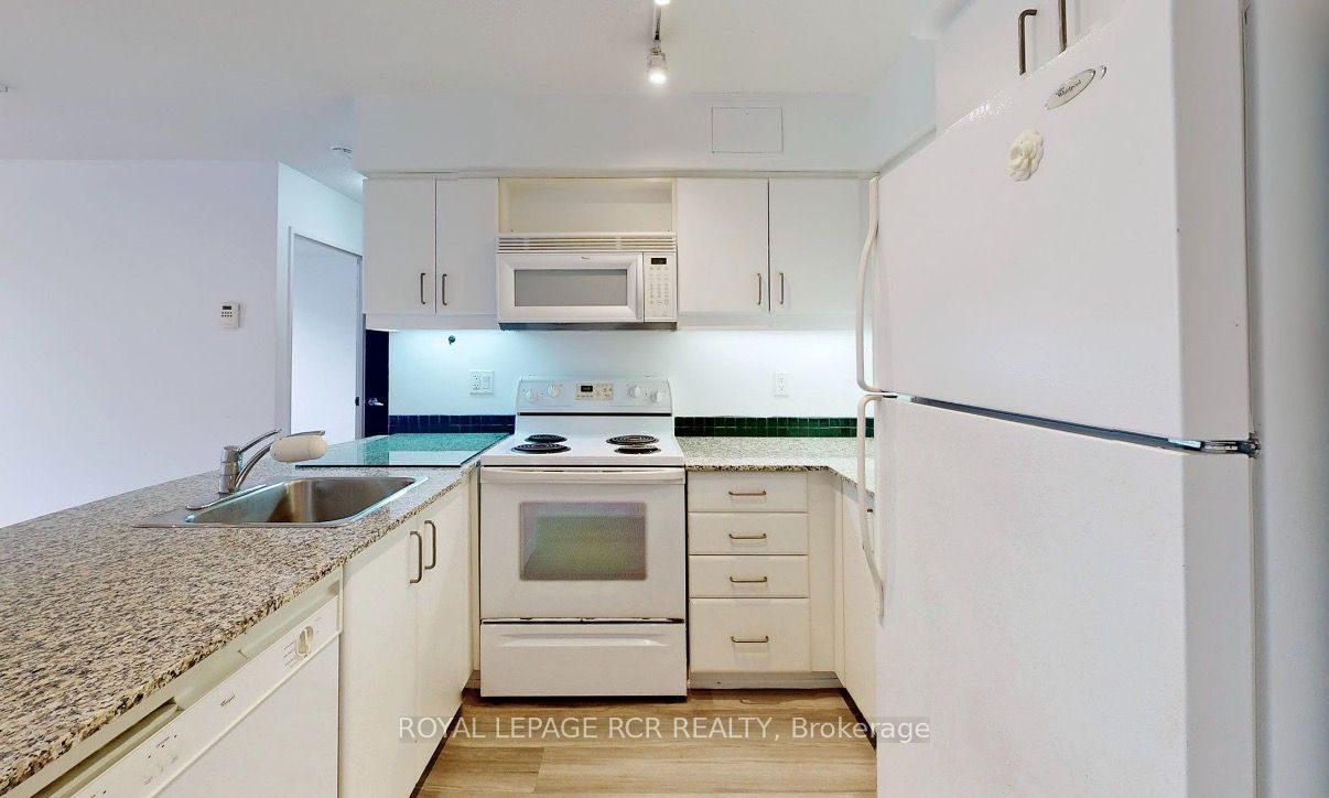 33 Sheppard Avenue 901 Property Photo 9