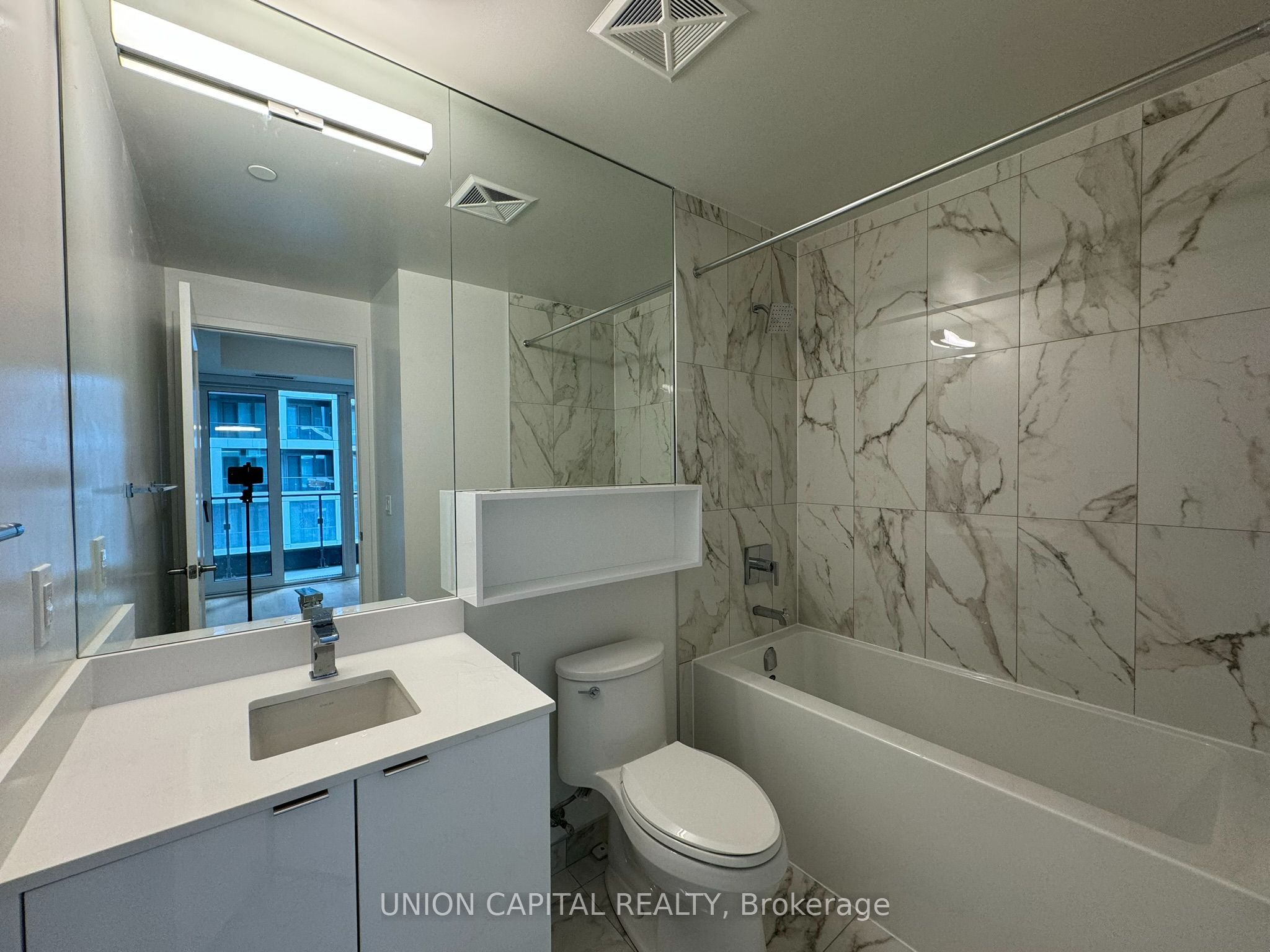 60 Princess Street 629 Property Photo 6