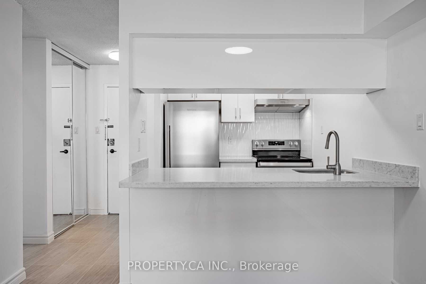 120 St Patrick Street 807 Property Photo 7