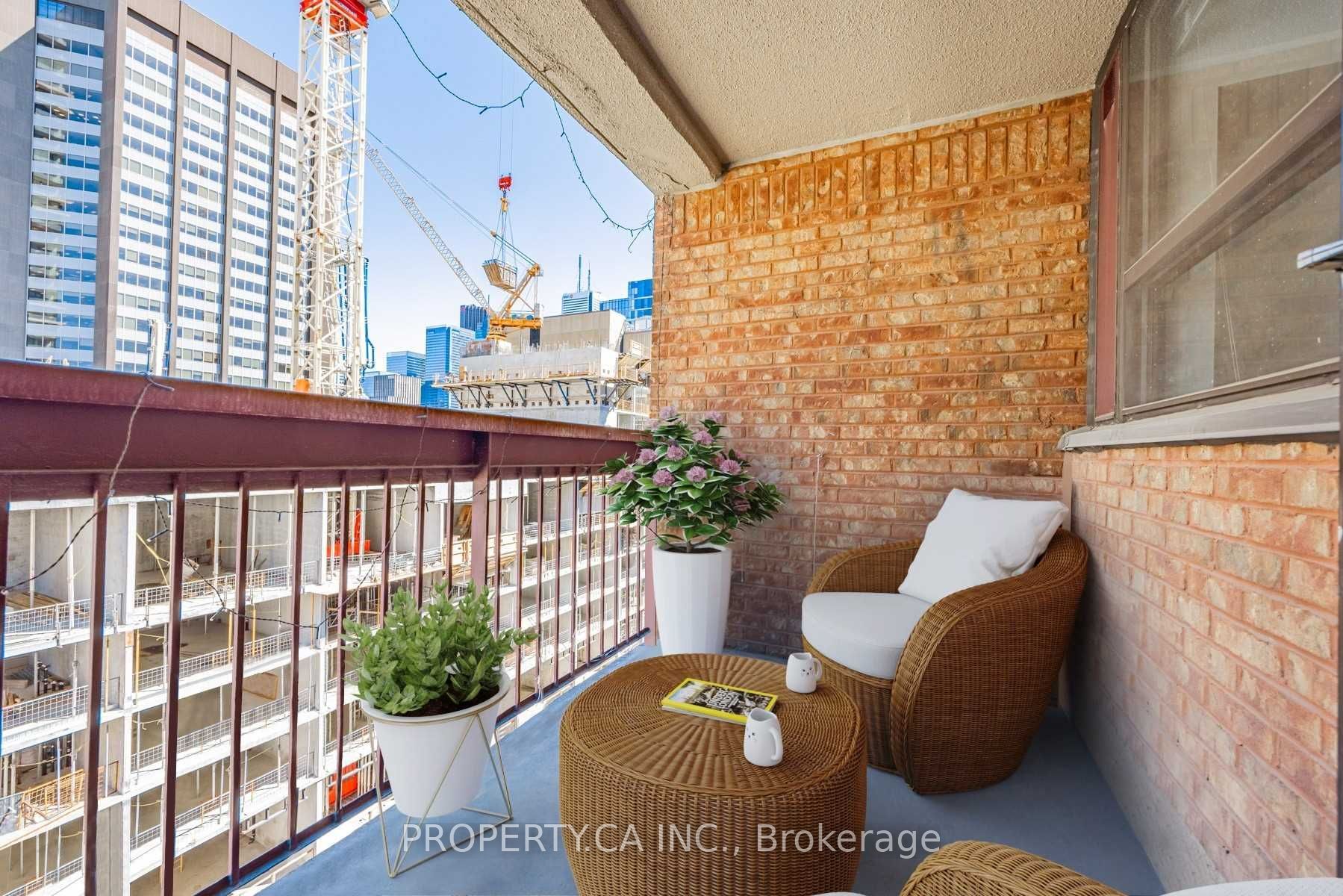 120 St Patrick Street 807 Property Photo 14