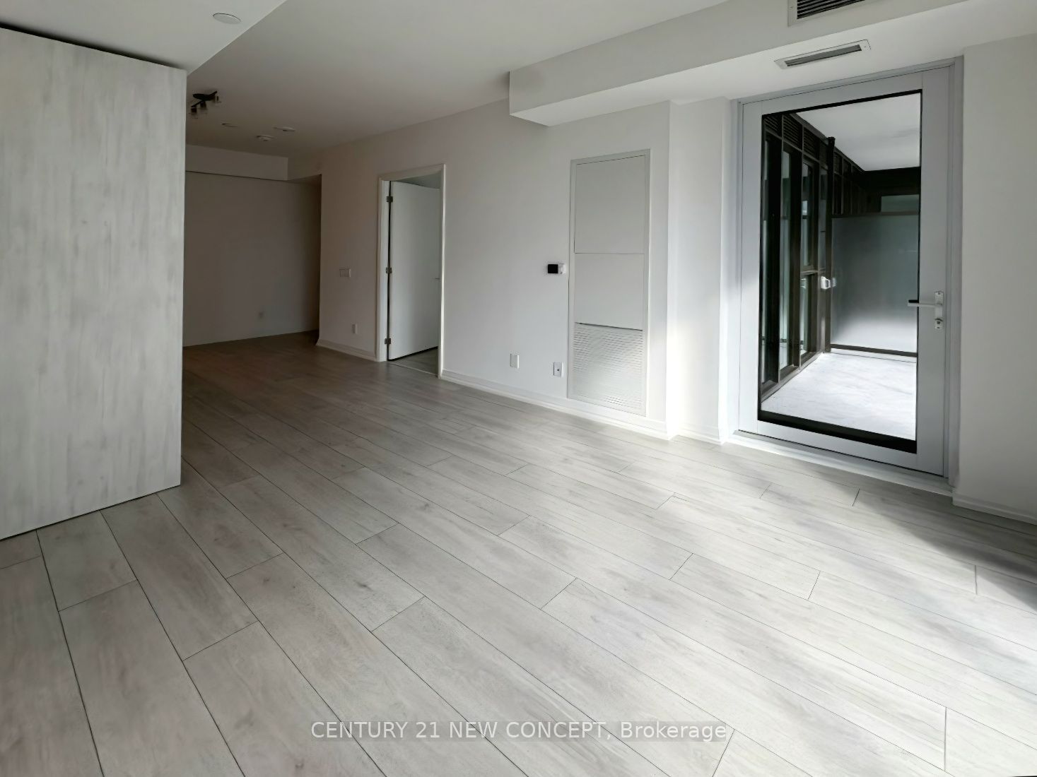 400 King Street W 2915 Property Photo 9