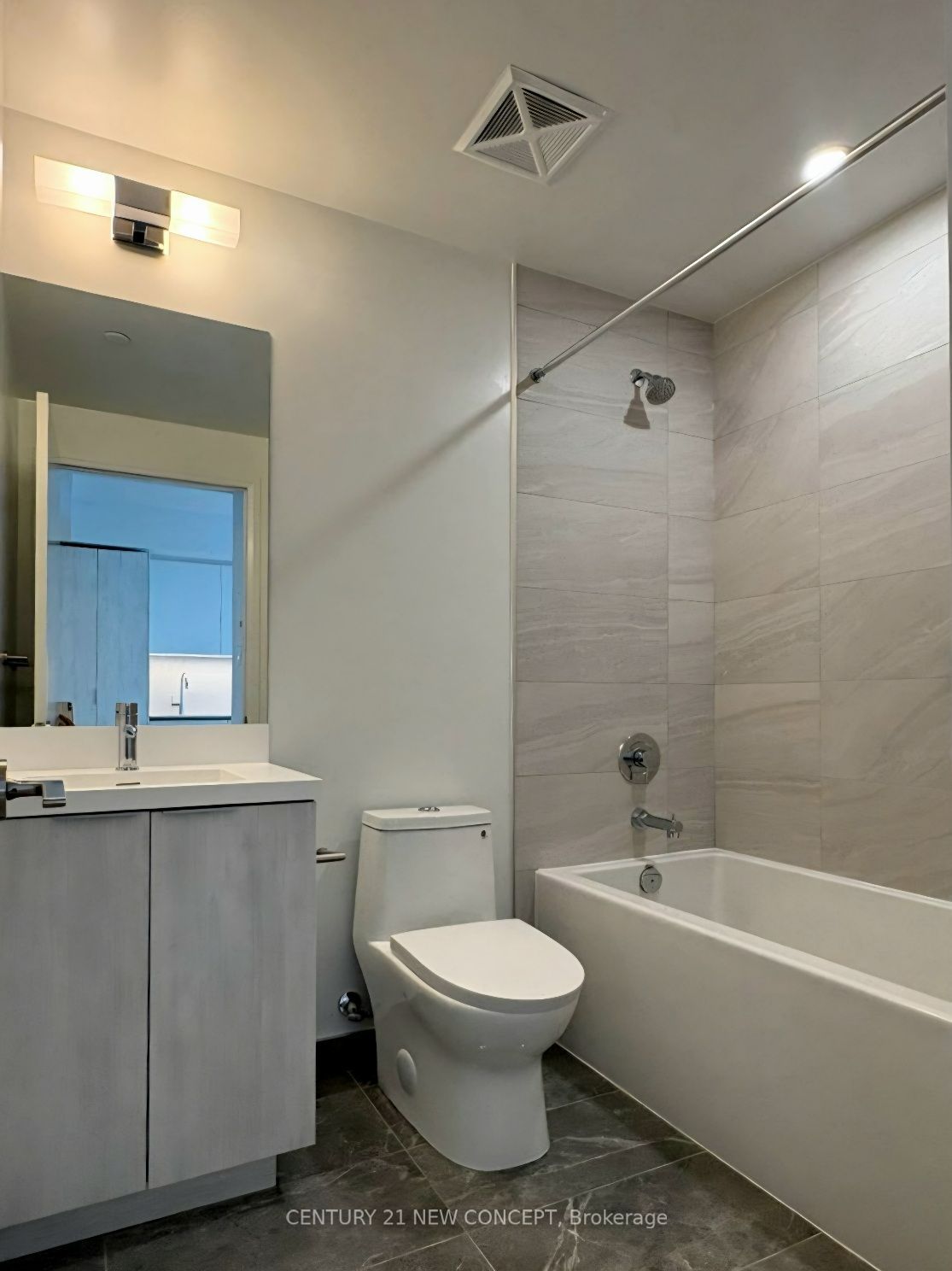 400 King Street W 2915 Property Photo 13