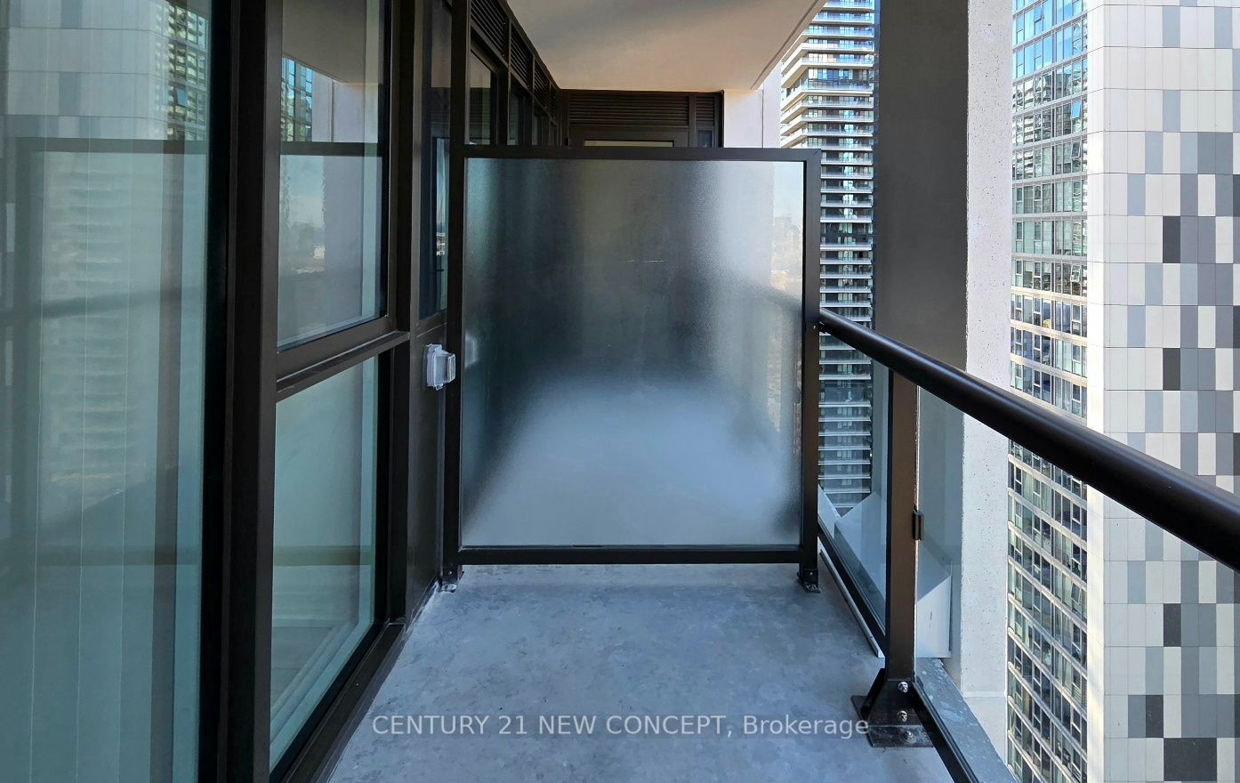 400 King Street W 2915 Property Photo 15